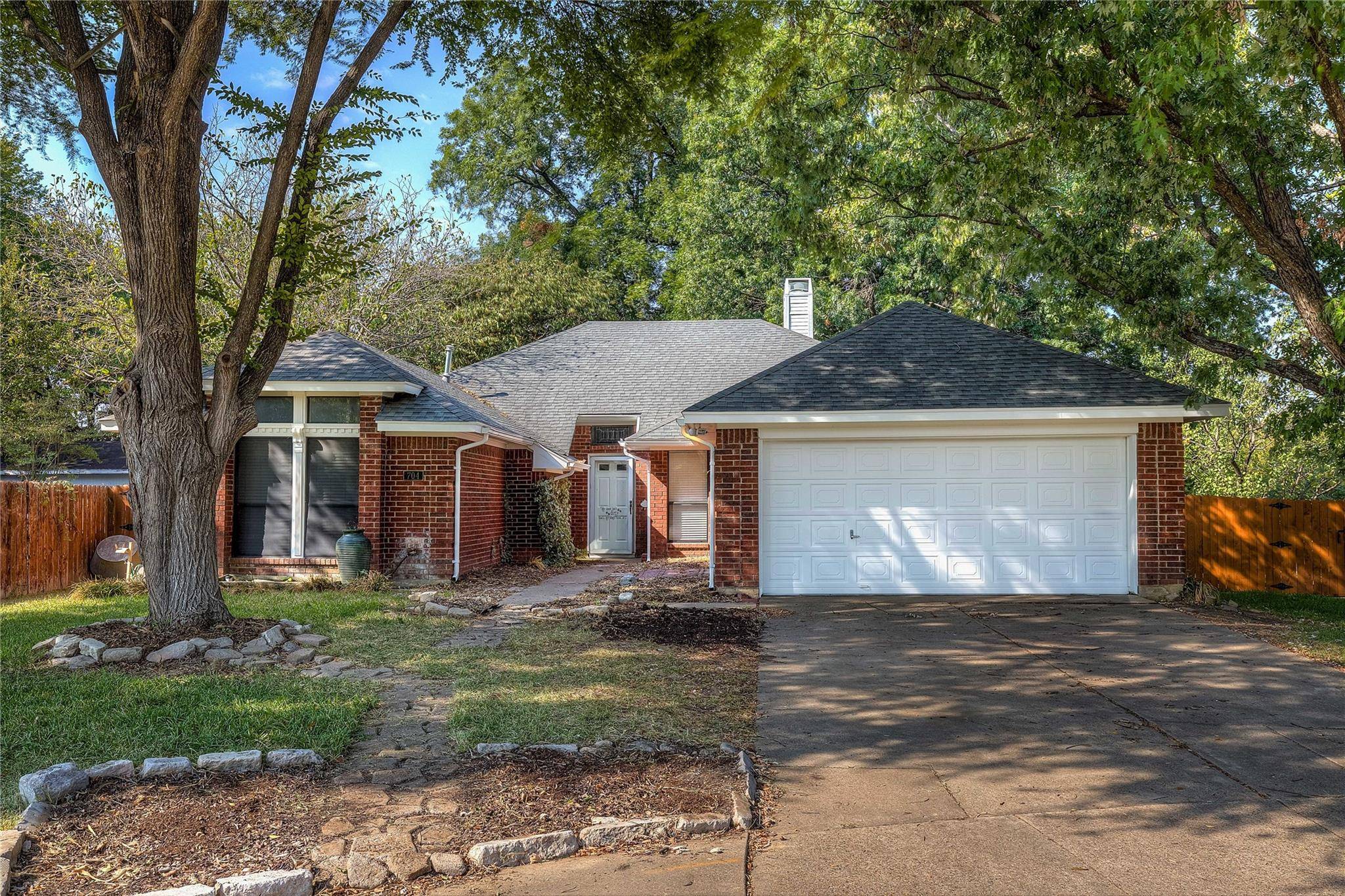 Mesquite, TX 75181,704 Creekview Court