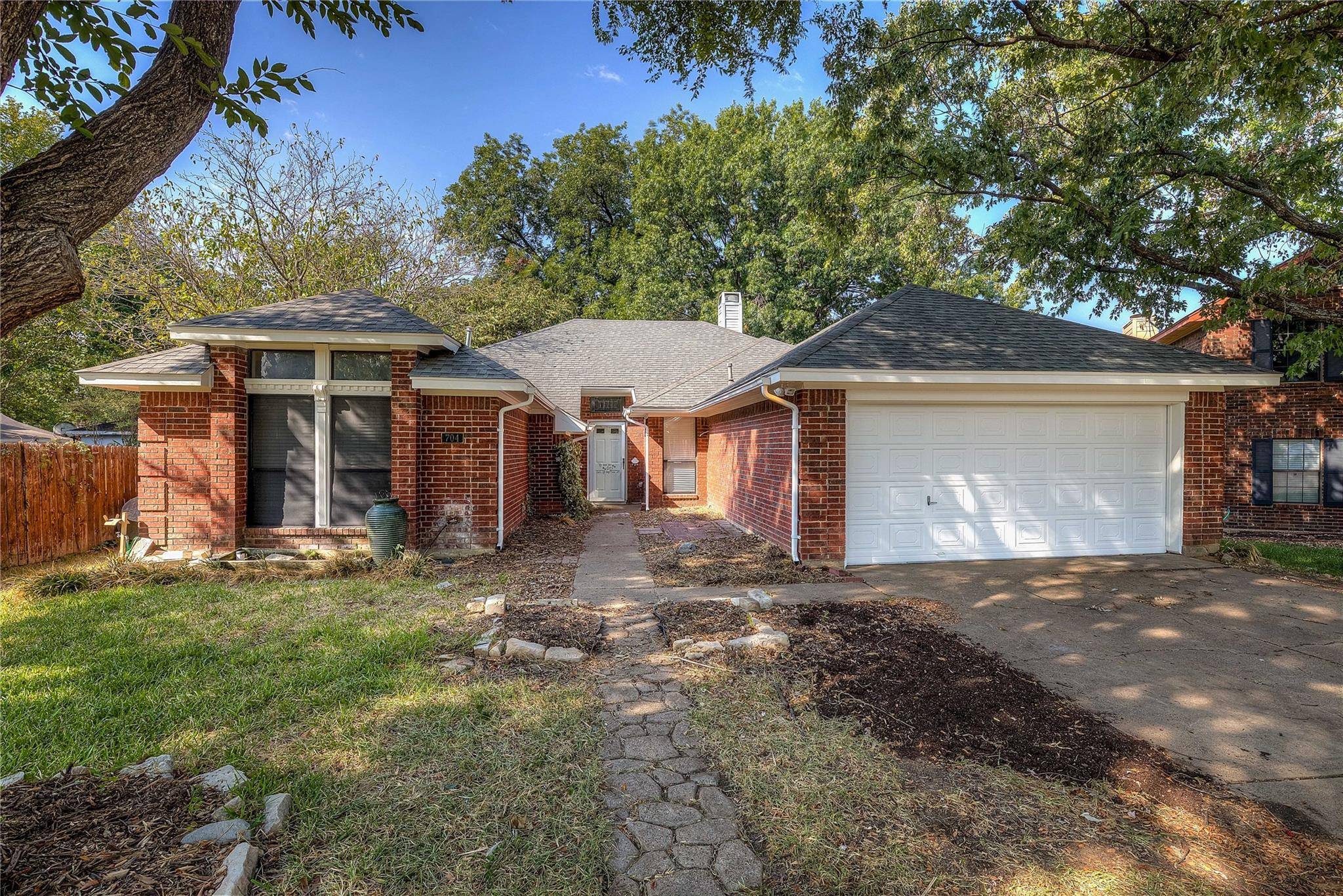 Mesquite, TX 75181,704 Creekview Court