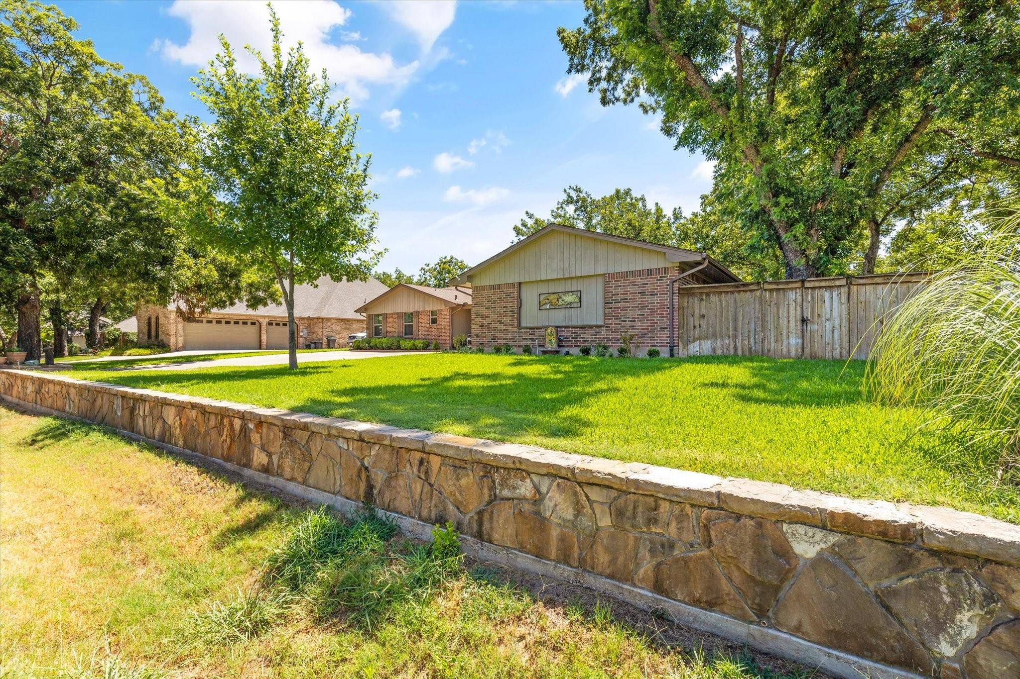 Granbury, TX 76049,7115 Westover Drive