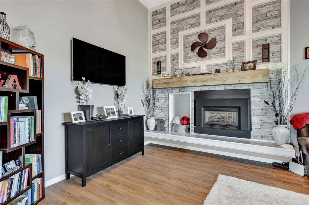 Beaverlodge, AB T0H 0C0,1120 6th Avenue West