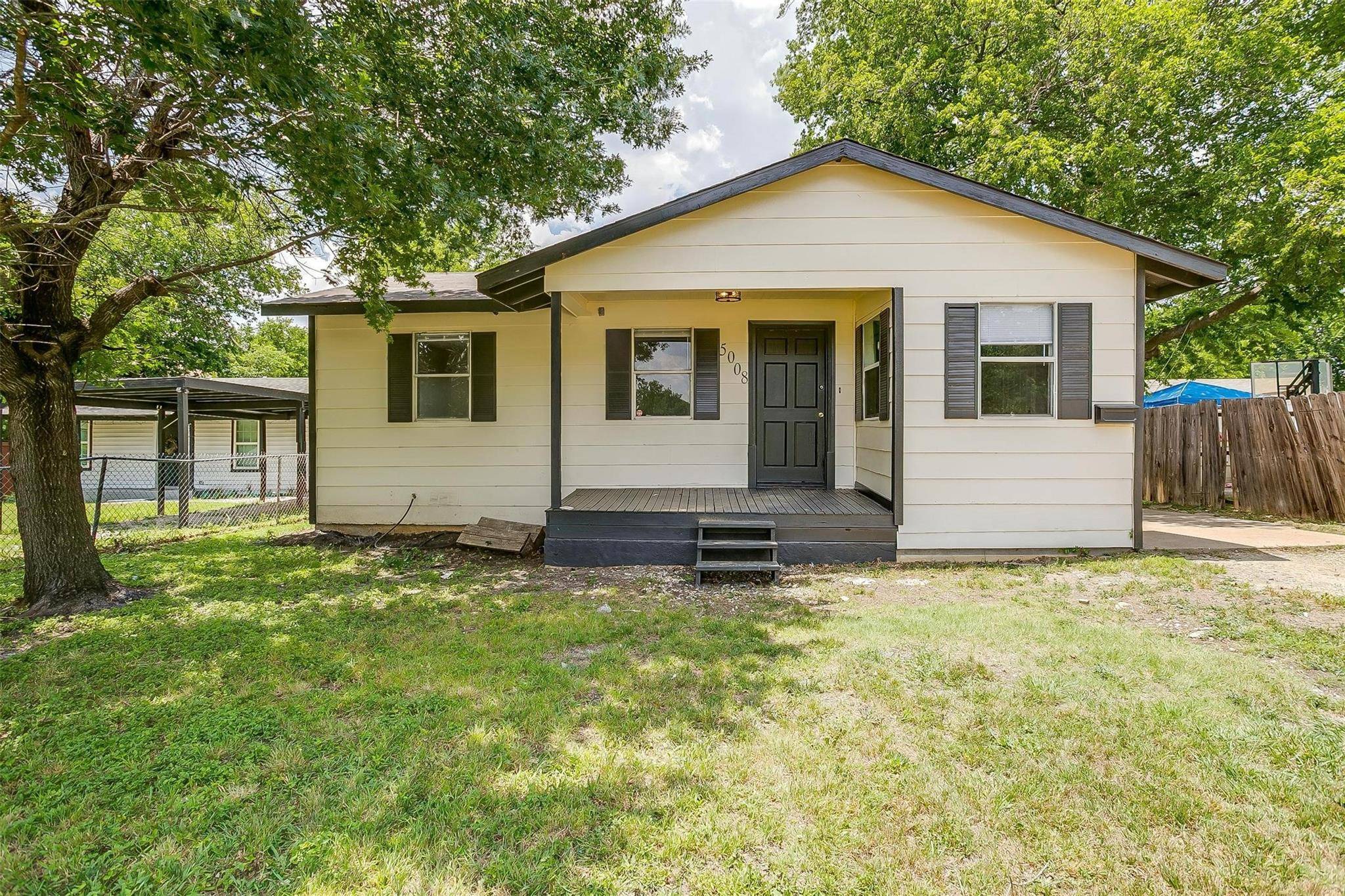 Fort Worth, TX 76115,5008 Gordon Avenue