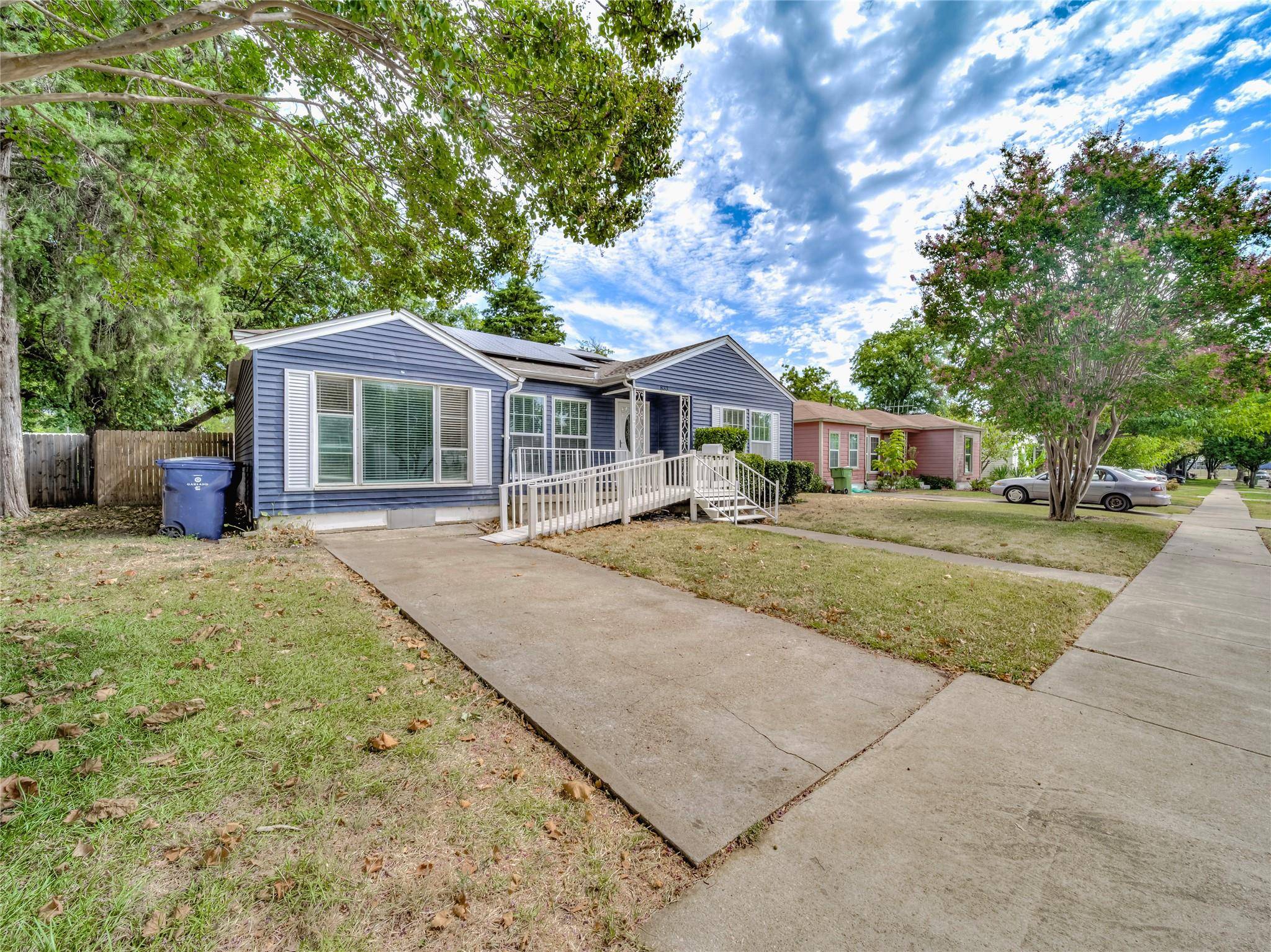 Garland, TX 75040,833 Lilac Drive