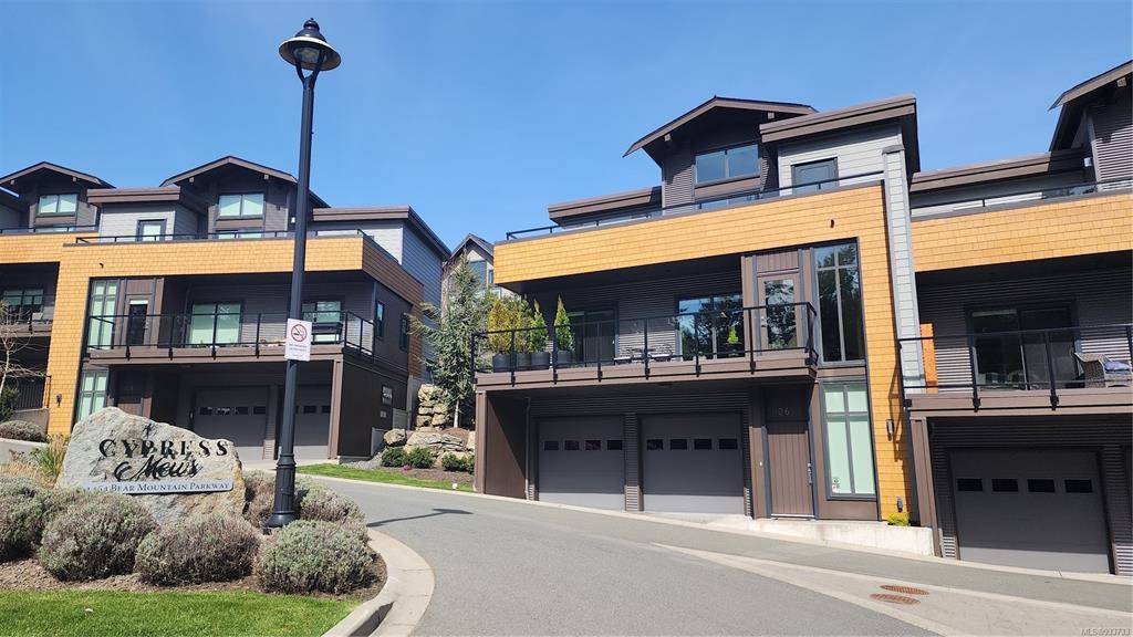 Langford, BC V9B 0C9,1454 Bear Mountain Pkwy #106