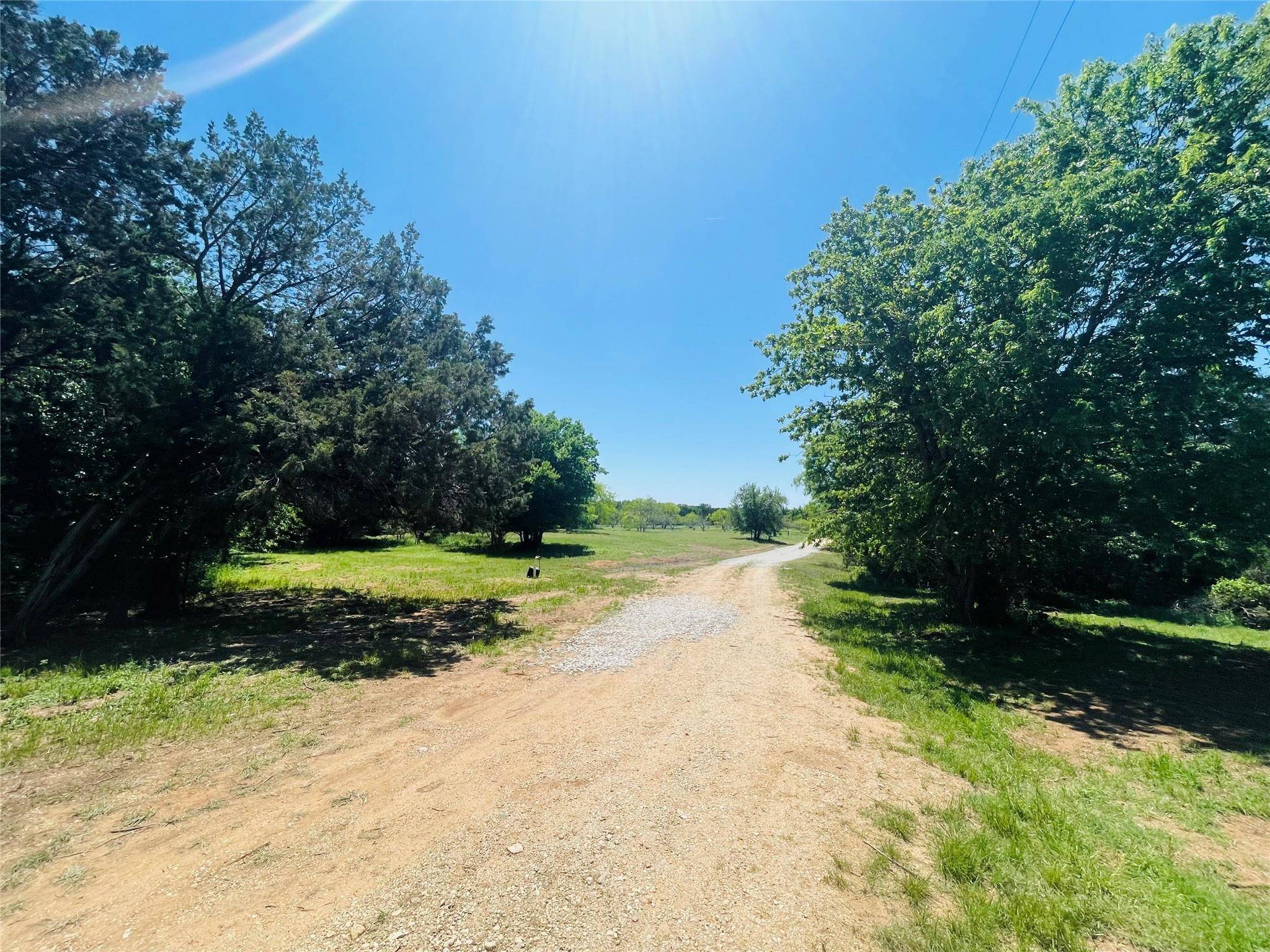 Morgan, TX 76652,427 County Road 1304