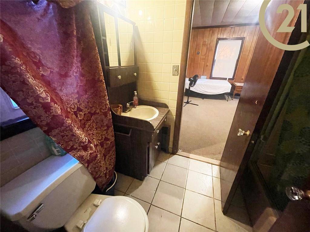 Far Rockaway, NY 11691,1118 Bay 24th ST