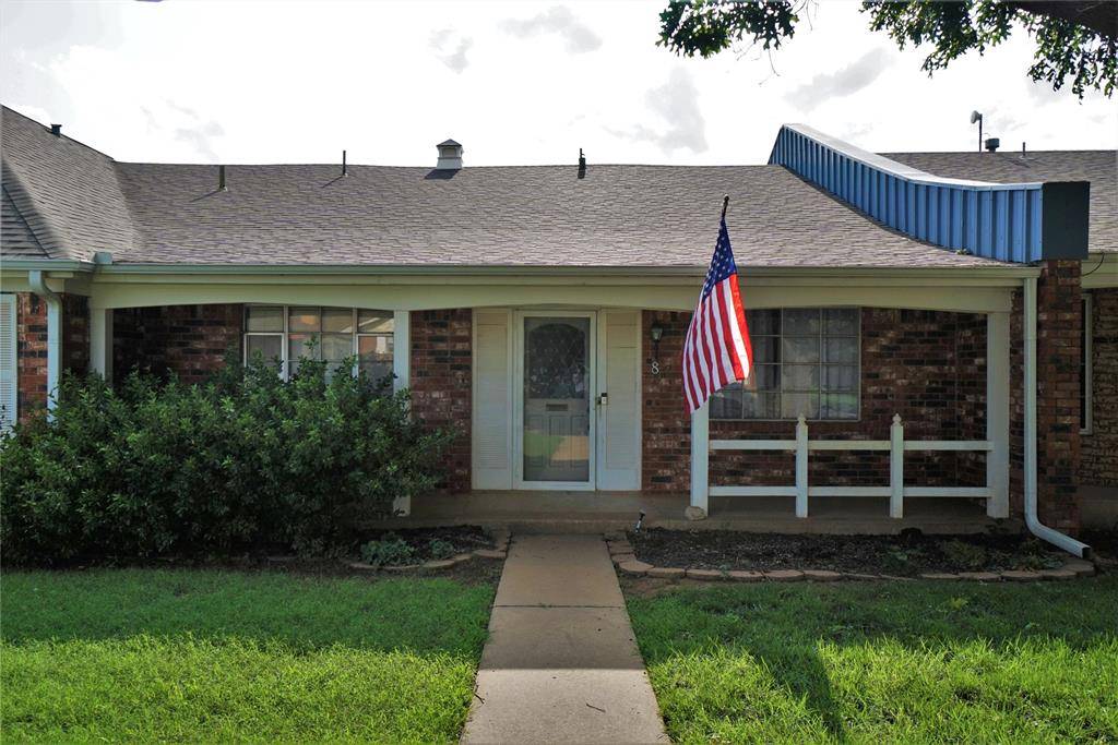 Weatherford, OK 73096,513 N Maple Street #8