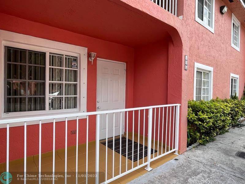 Hialeah, FL 33012,5820 W 18th Lane  #102