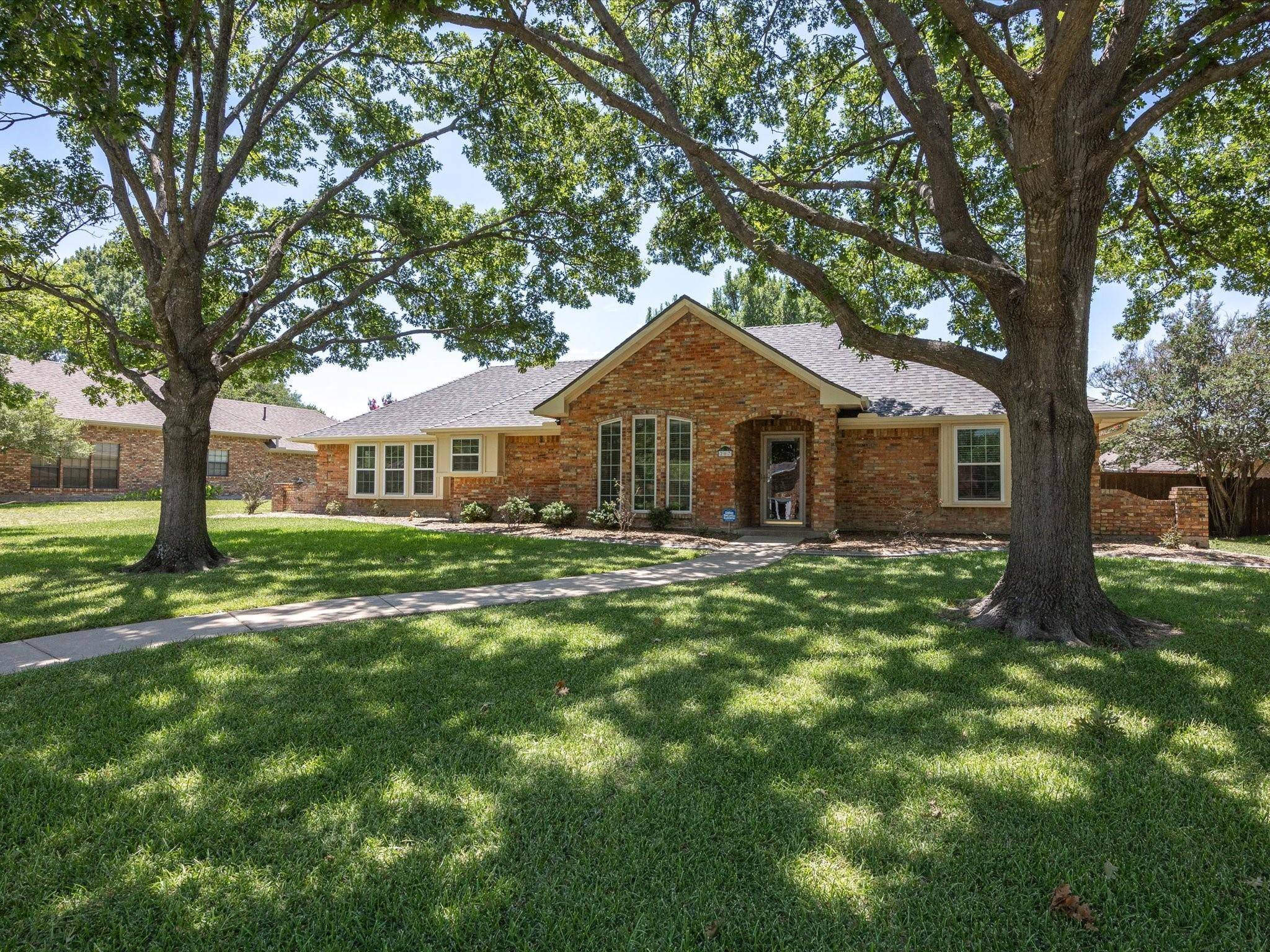 Sunnyvale, TX 75182,207 Mesa Drive