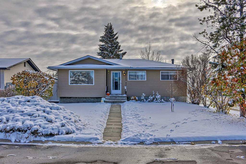 Airdrie, AB T4B 1M2,109 McCracken CRES NE