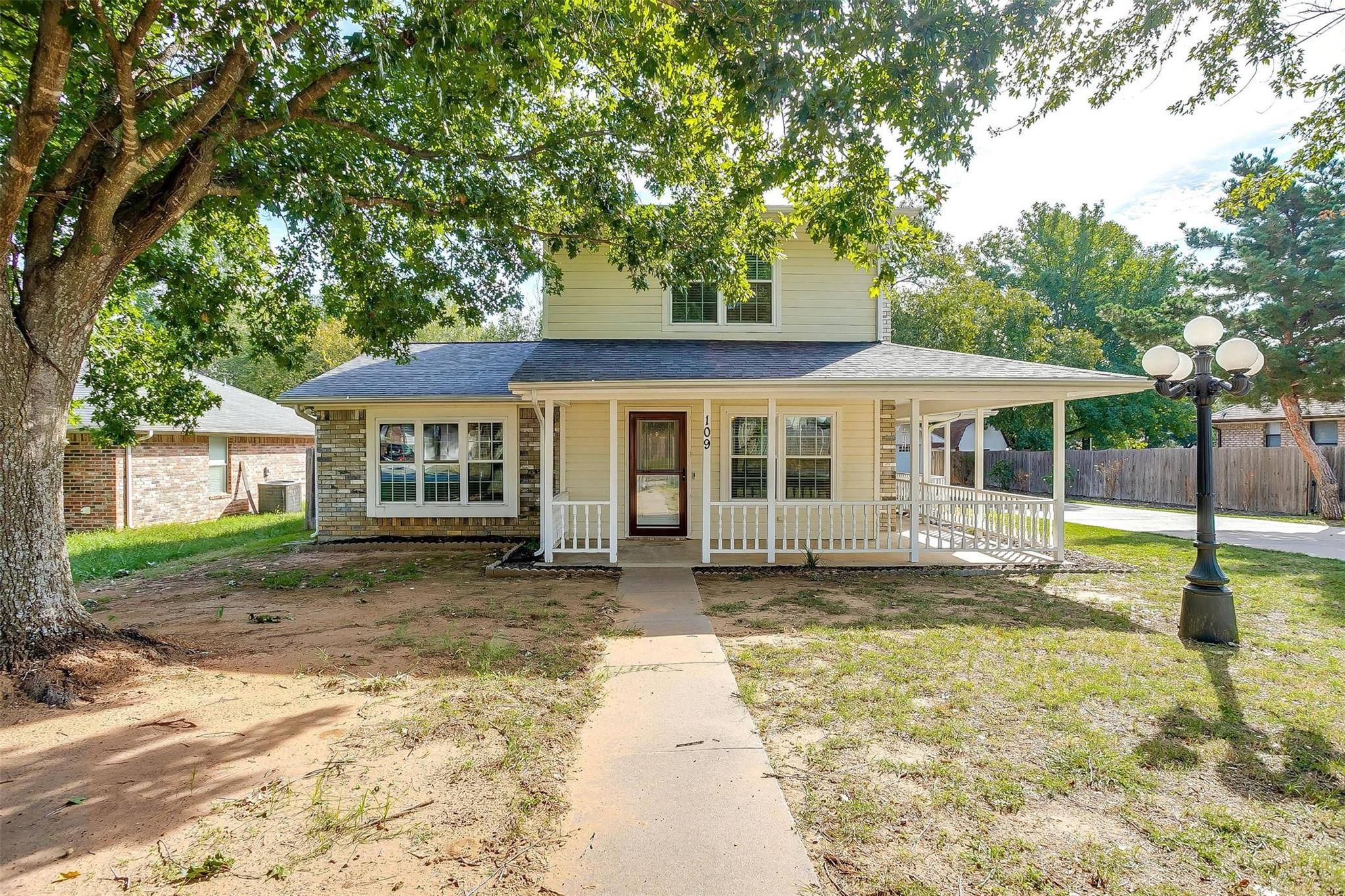 Joshua, TX 76058,109 Thomas Street