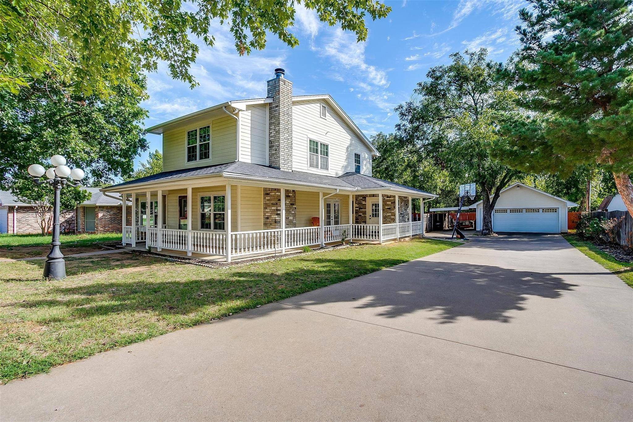 Joshua, TX 76058,109 Thomas Street