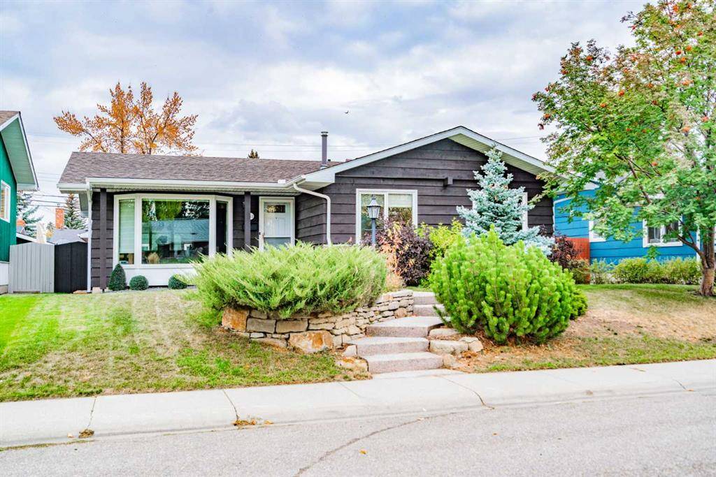 Calgary, AB T2J2S8,1112 Lake Sundance CRES SE