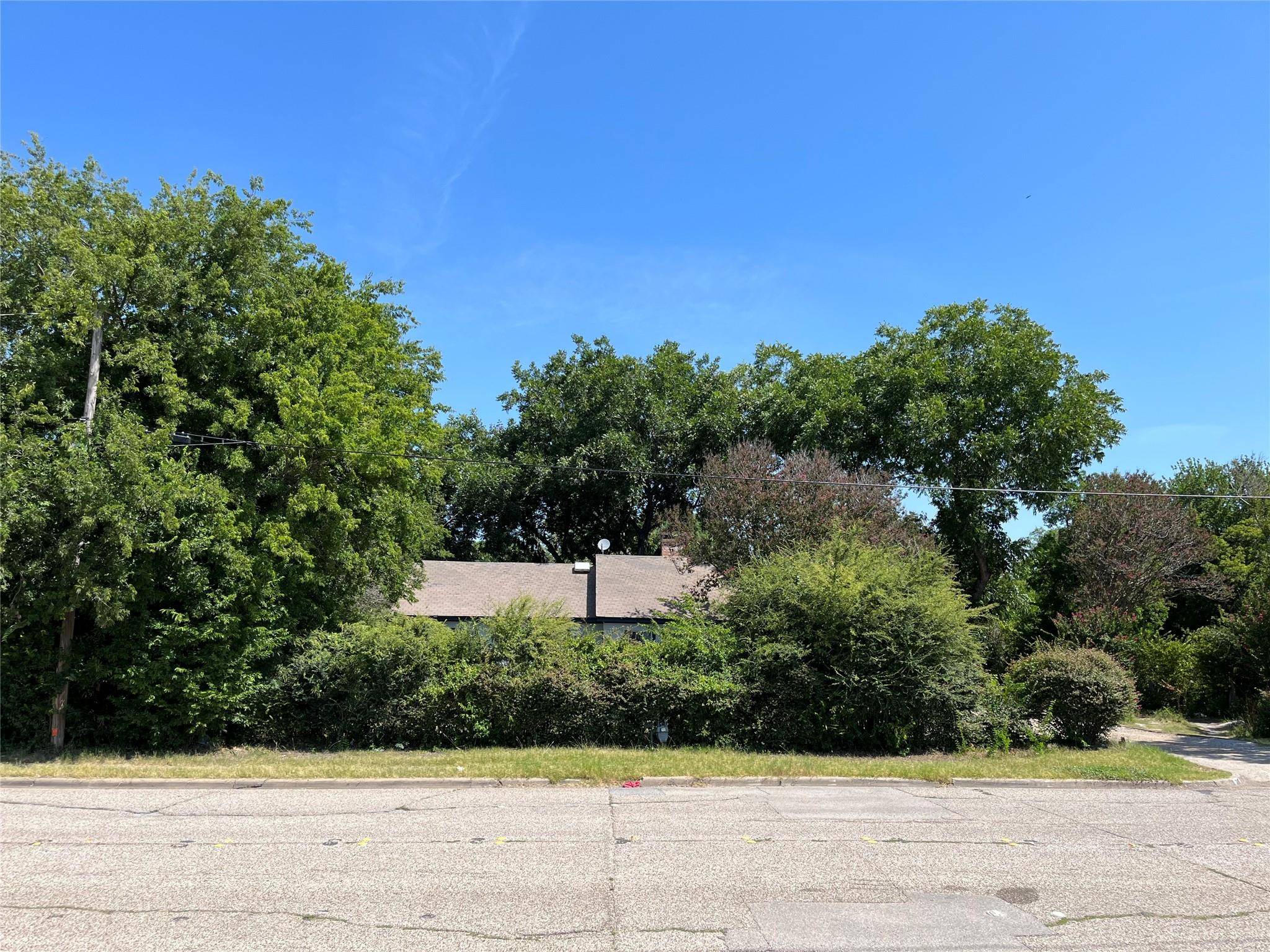 Richardson, TX 75081,313 E Spring Valley Road