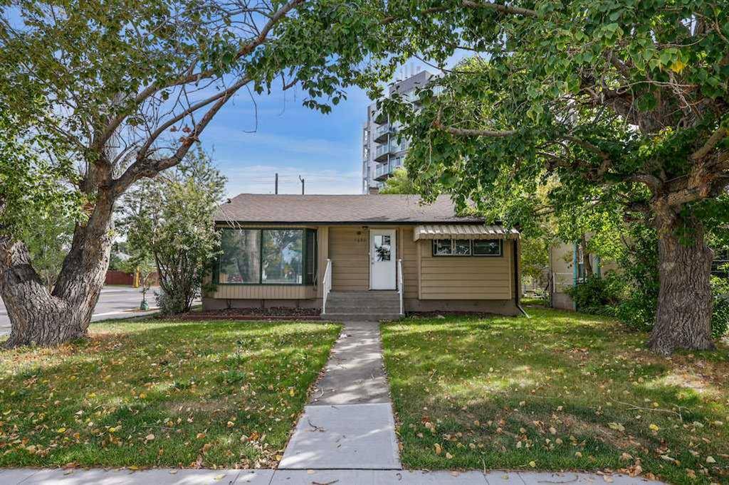 Calgary, AB T3E 1V3,1902, 1906, 1910 24A ST SW