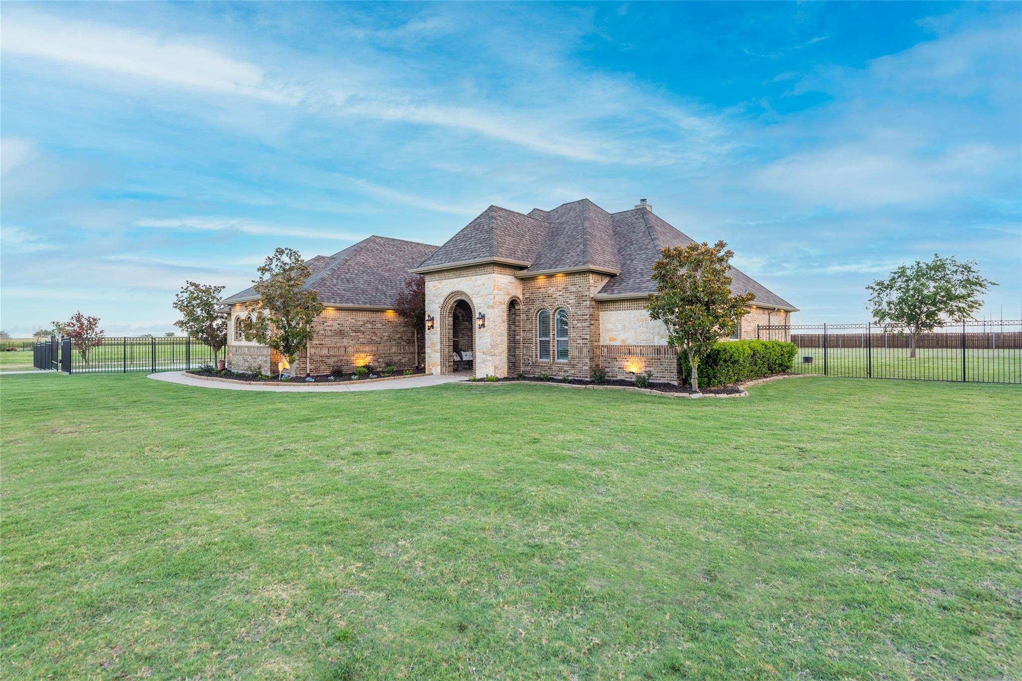 Terrell, TX 75160,2932 W Alamosa Drive