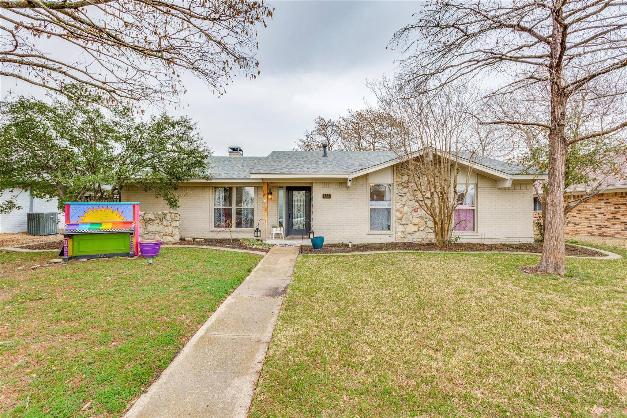 Garland, TX 75043,533 Santa Cruz Drive