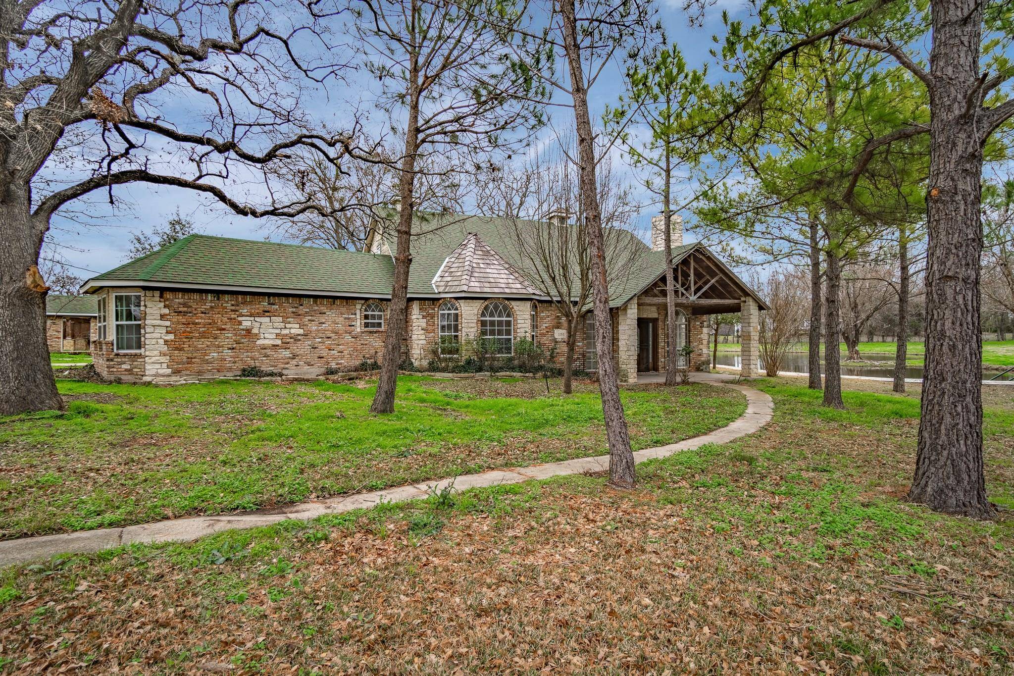 Oak Ridge, TX 75142,1155 River Oak Drive