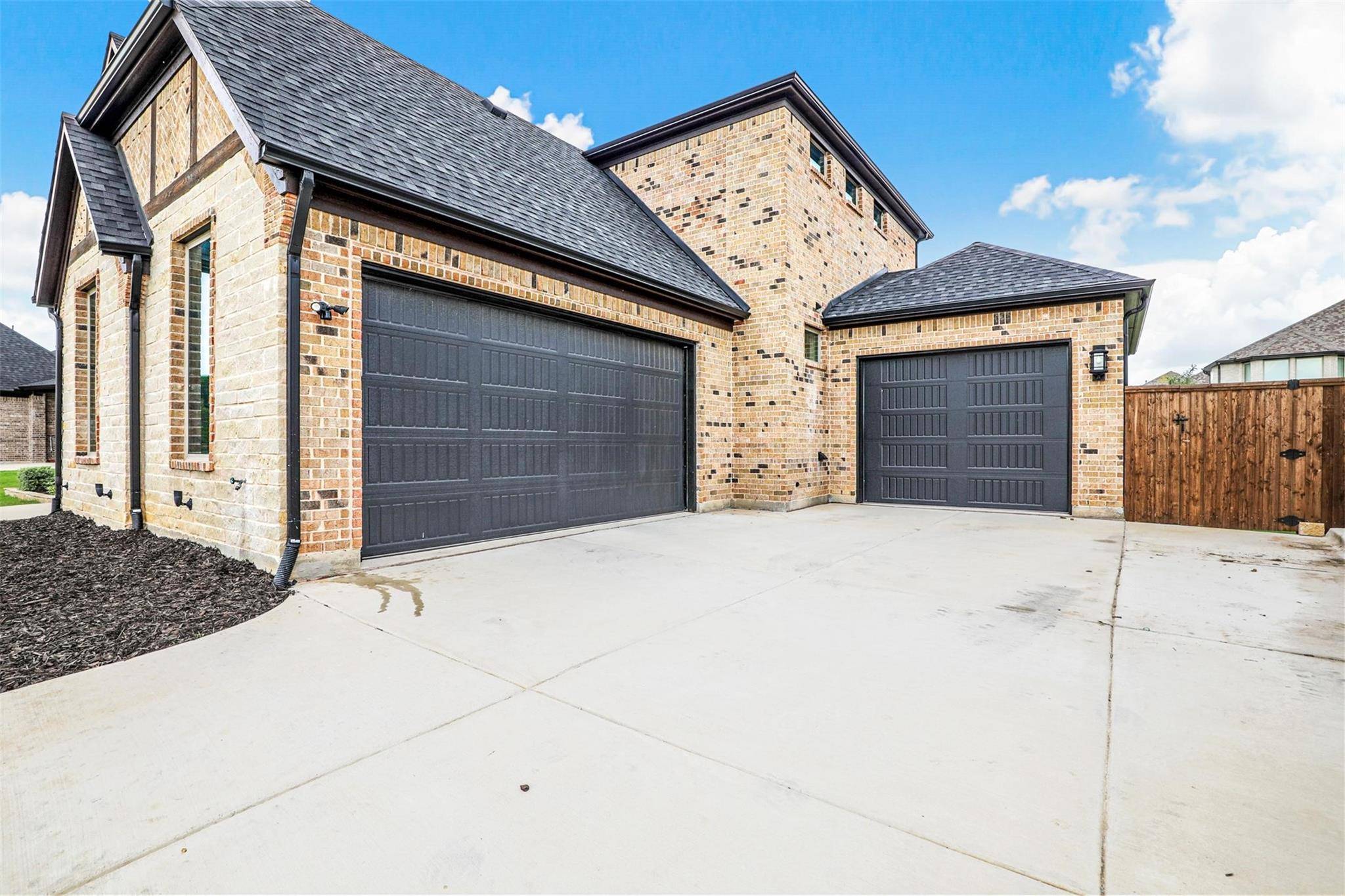 Denison, TX 75020,3720 Parkwood Lane