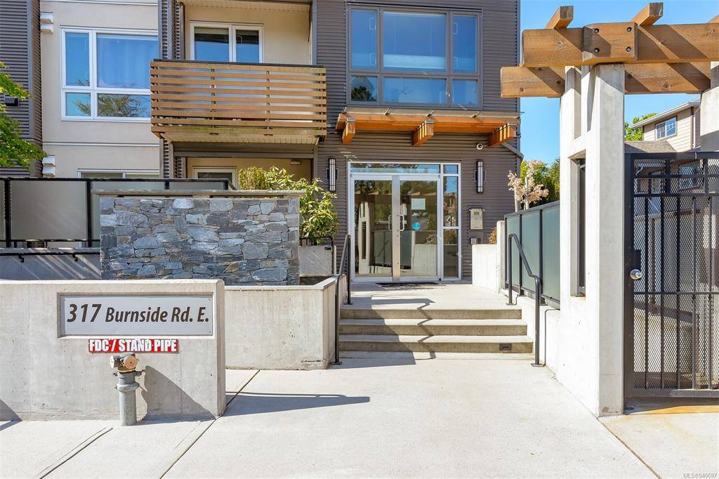 Victoria, BC V9A 1A6,317 Burnside Rd E #302