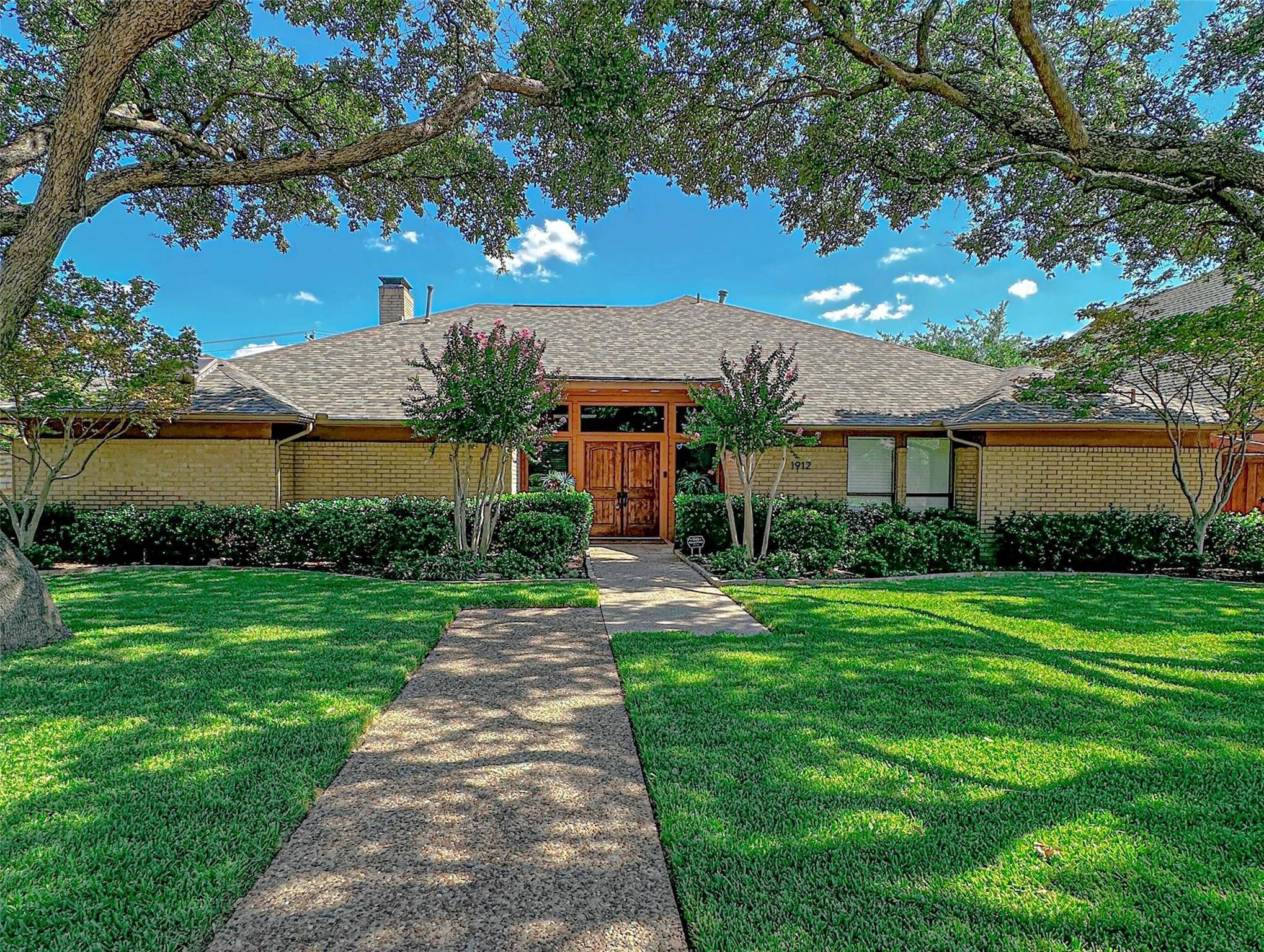 Plano, TX 75093,1912 Manor Lane