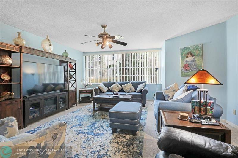 Lauderdale By The Sea, FL 33062,2121 S Ocean Blvd  #202