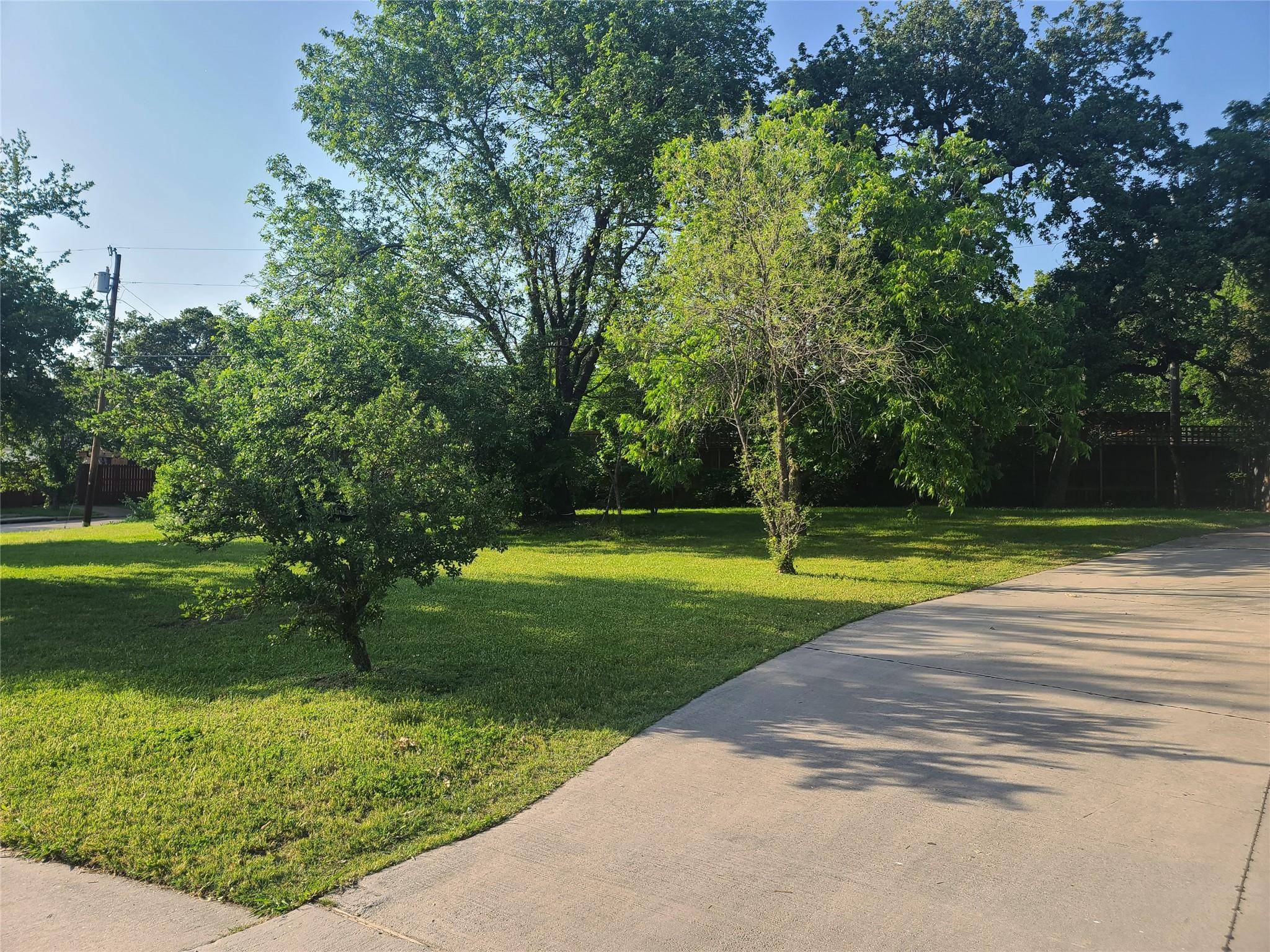 Irving, TX 75060,1625 W 6th Street