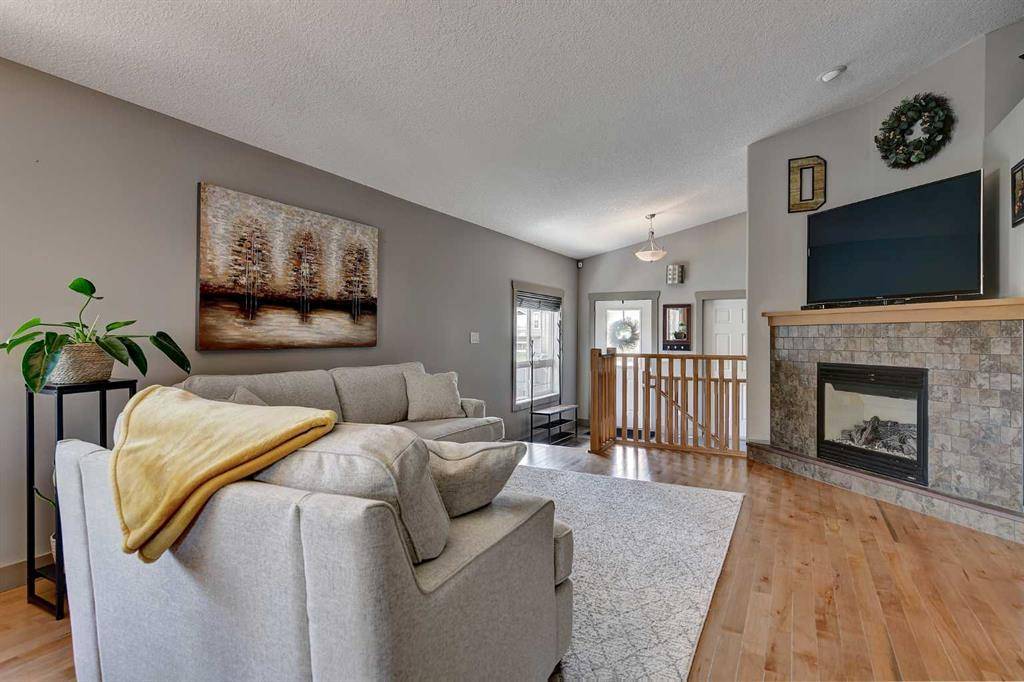 Grande Prairie, AB T8W 2X2,11234 76 AVE