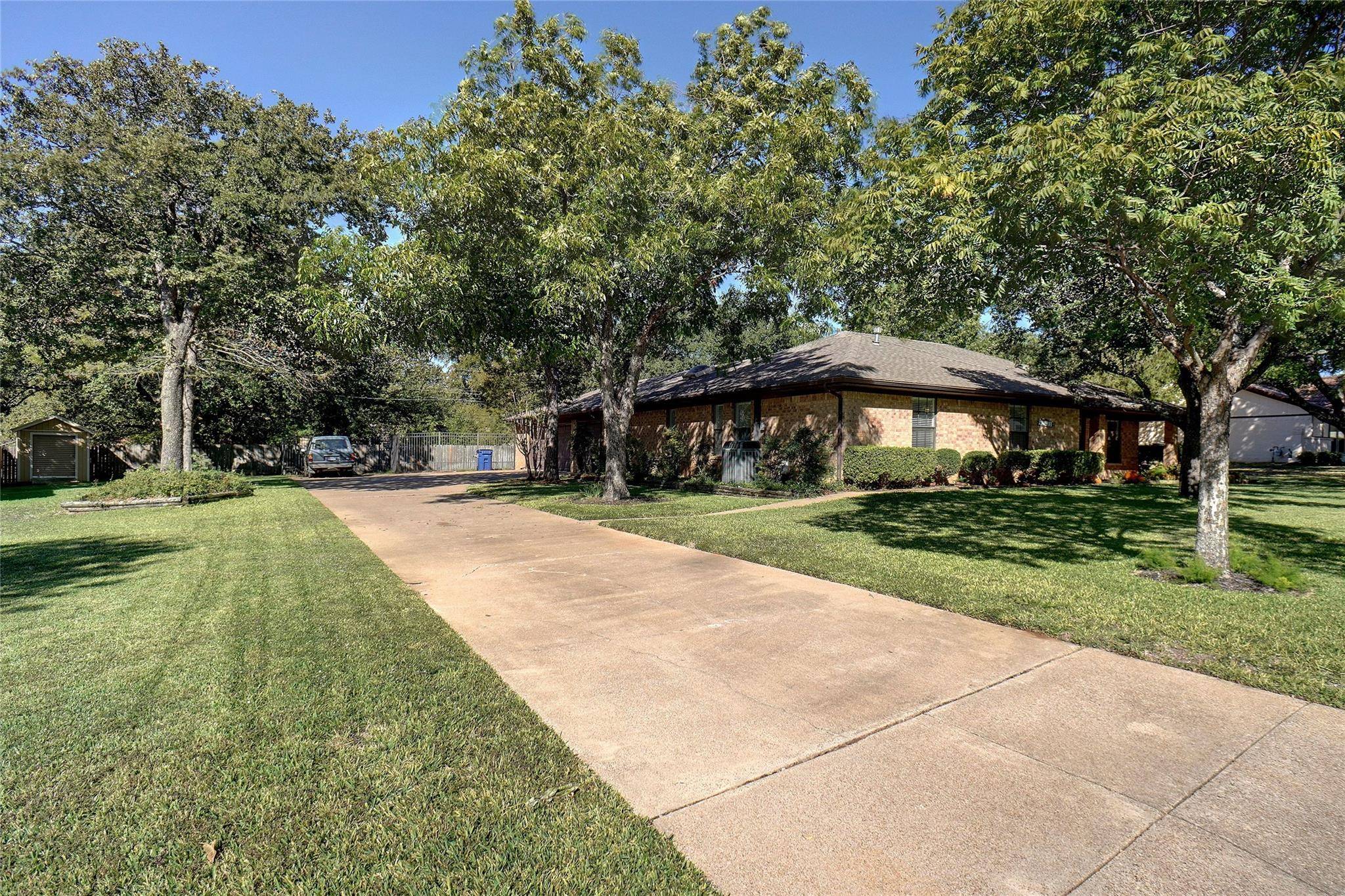 Southlake, TX 76092,1222 Ridgewood Circle