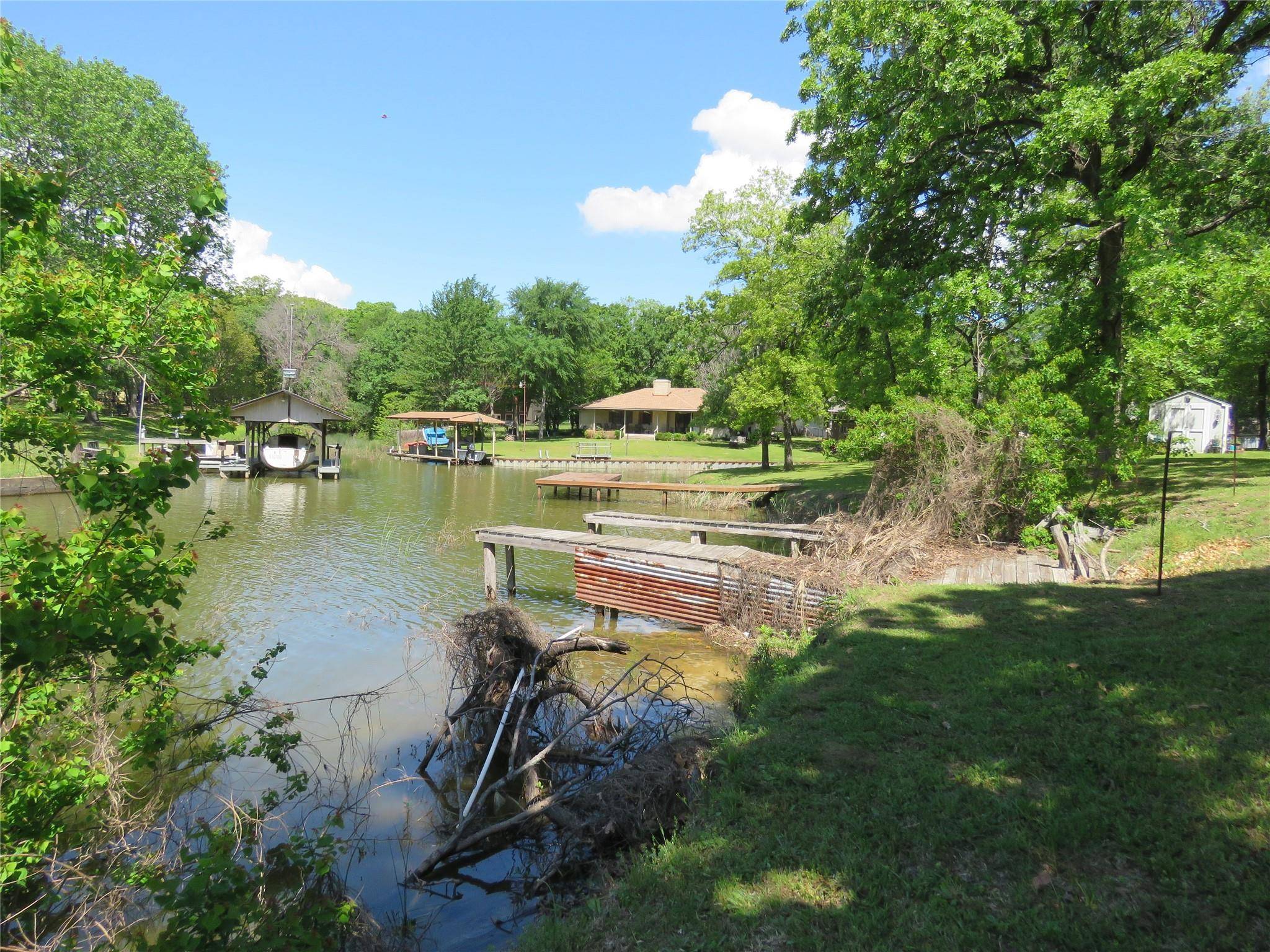 Gun Barrel City, TX 75156,127 Camino Robles Street