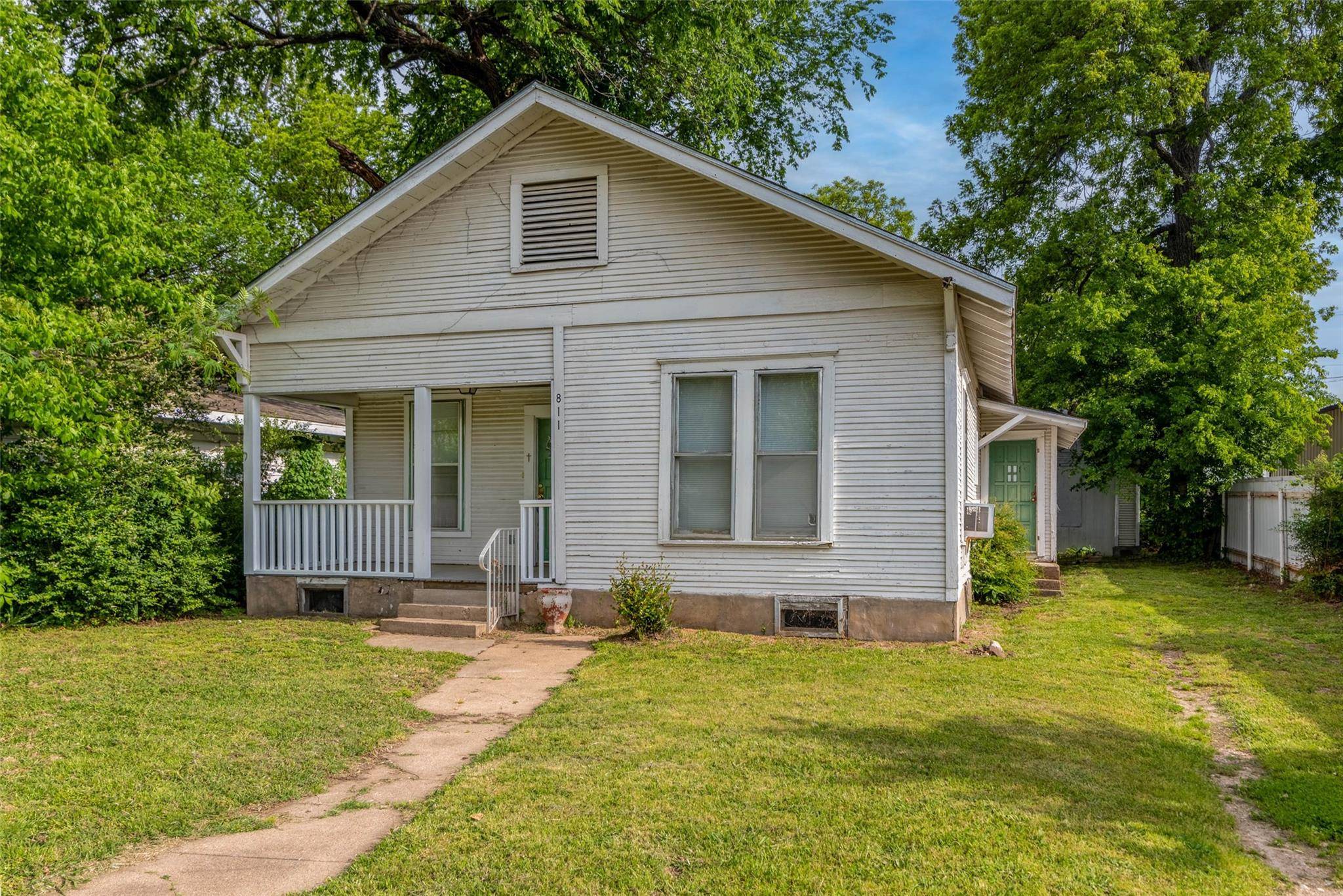 Denison, TX 75020,811 Morgan