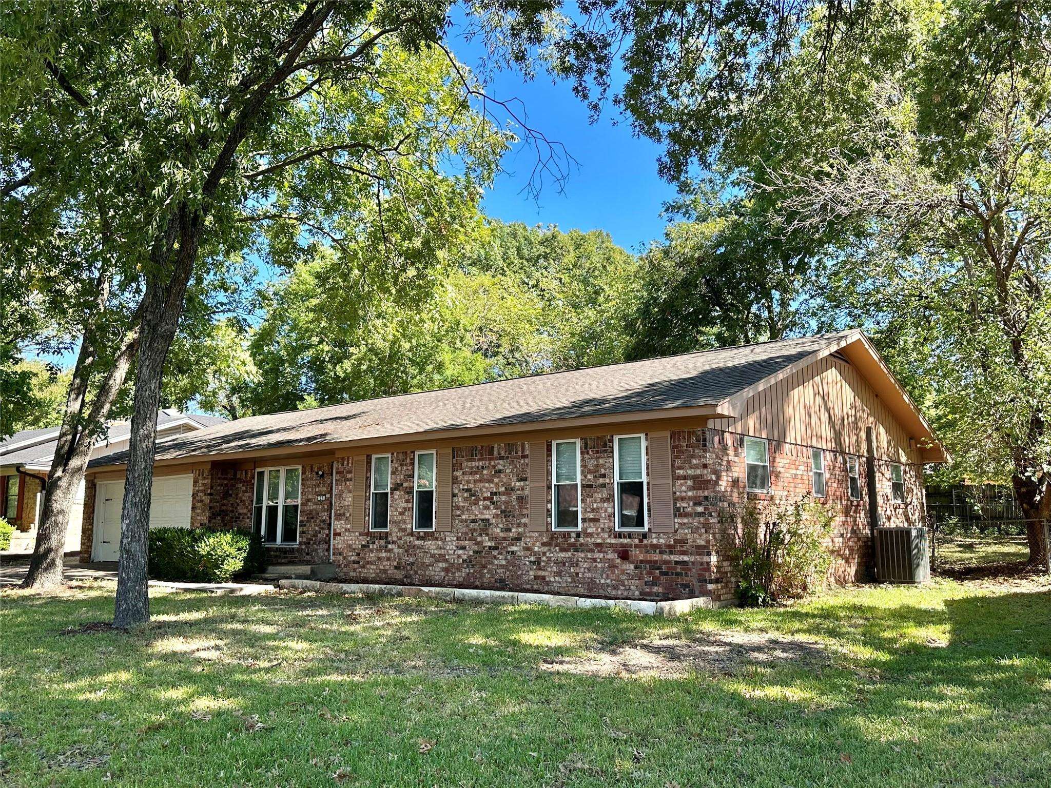 Gainesville, TX 76240,27 Scotsmeadow Street