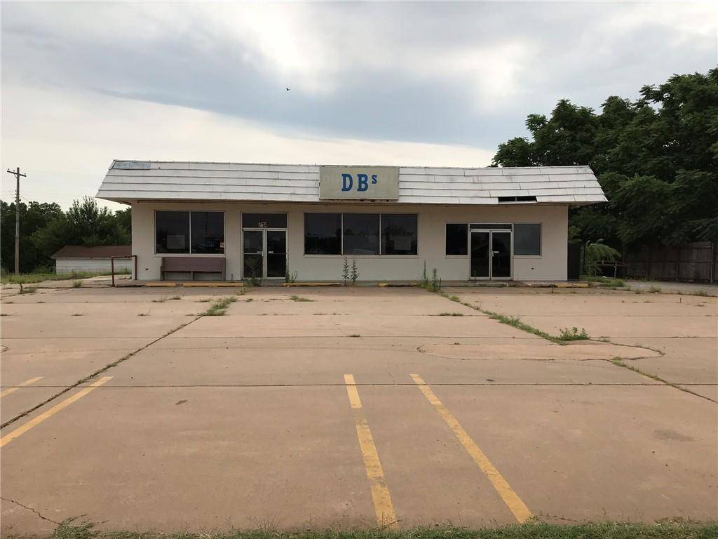 Sayre, OK 73662,714 N 4th Street