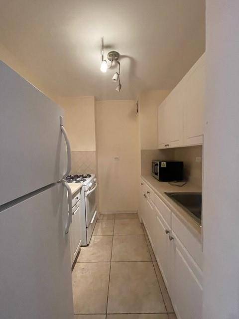Brooklyn, NY 11235,2650 Ocean Pkwy #9A