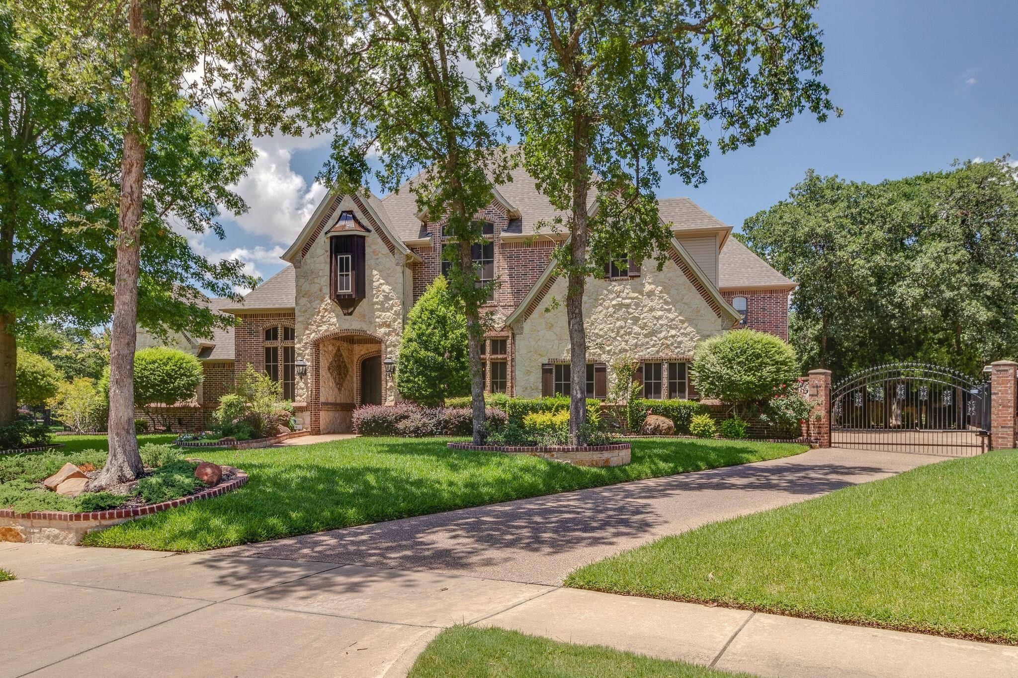 Keller, TX 76262,1816 Barrington Drive