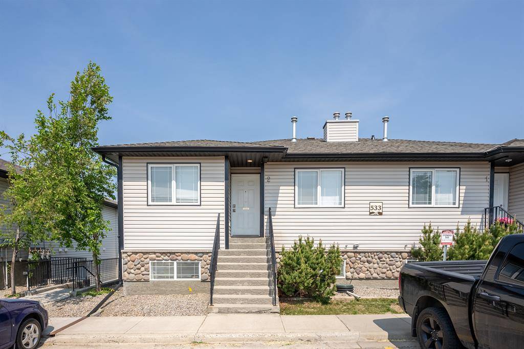 Lethbridge, AB T1B 5S8,533 9 AVE N #2