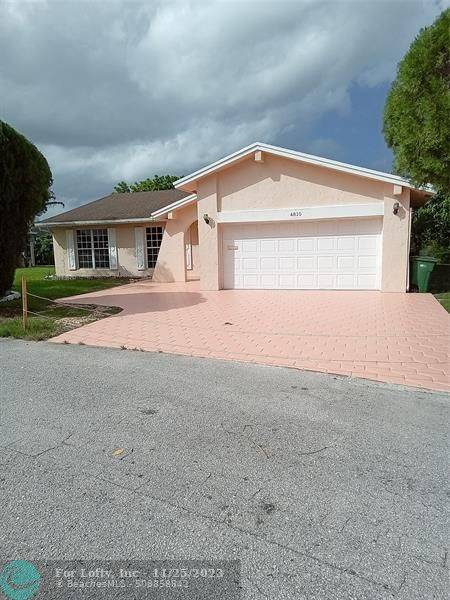 Tamarac, FL 33319,4810 Mango Dr