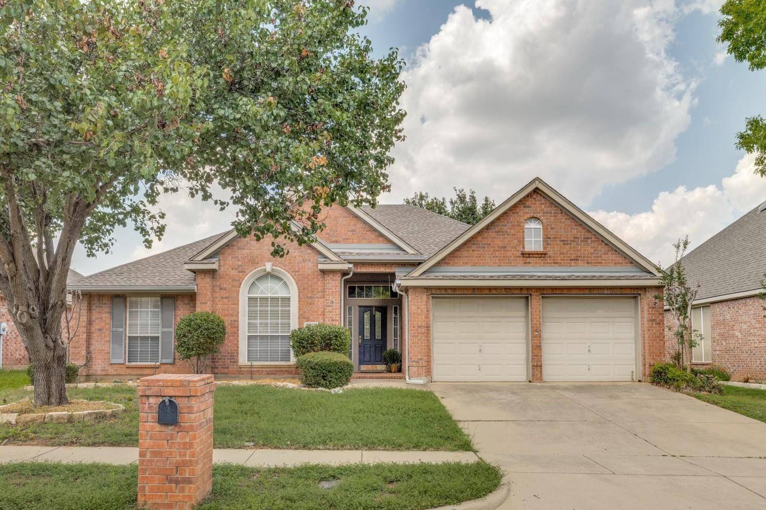 Arlington, TX 76001,2317 Glenmoor Drive