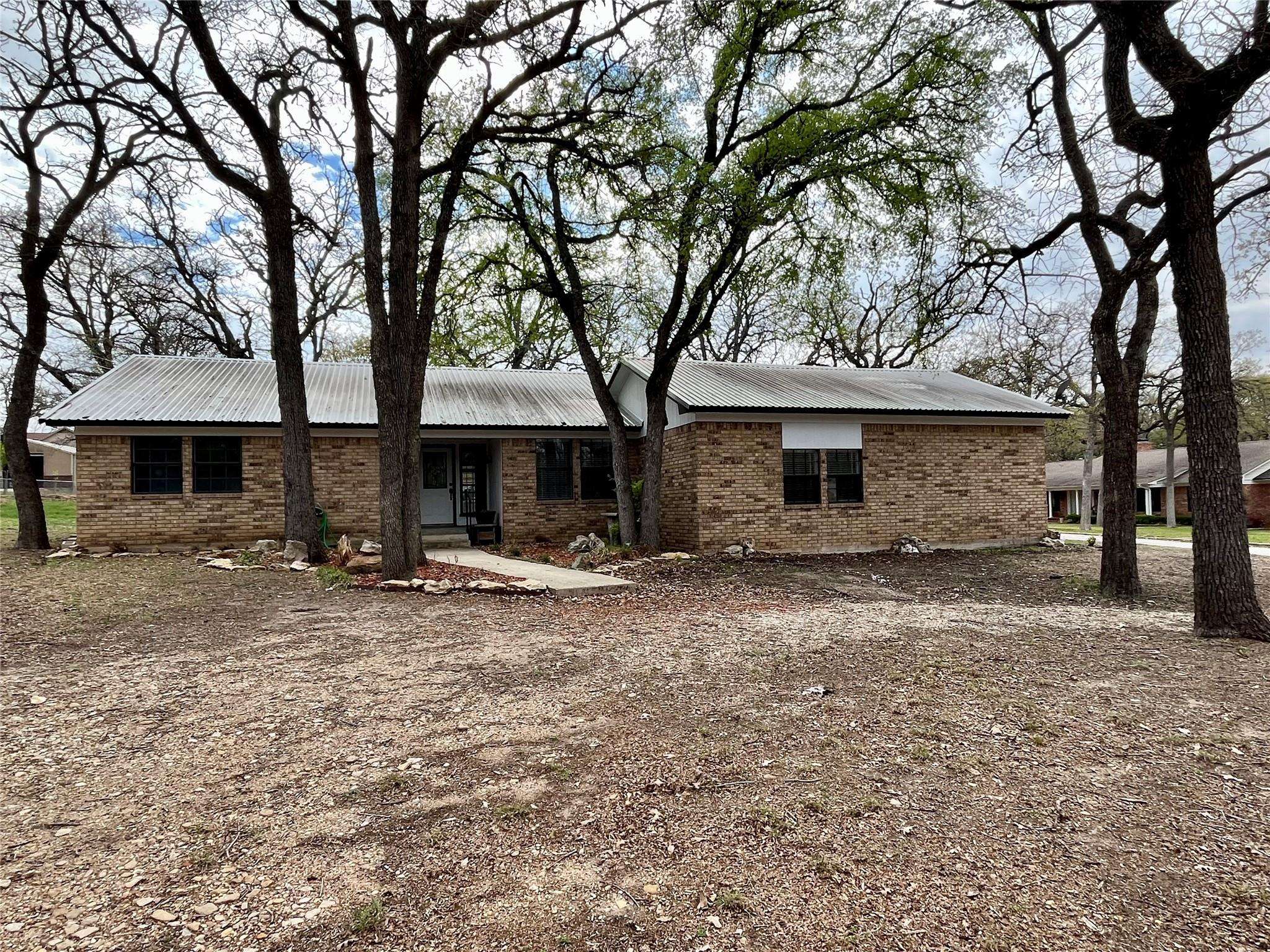 Hamilton, TX 76531,410 Navajo Trail