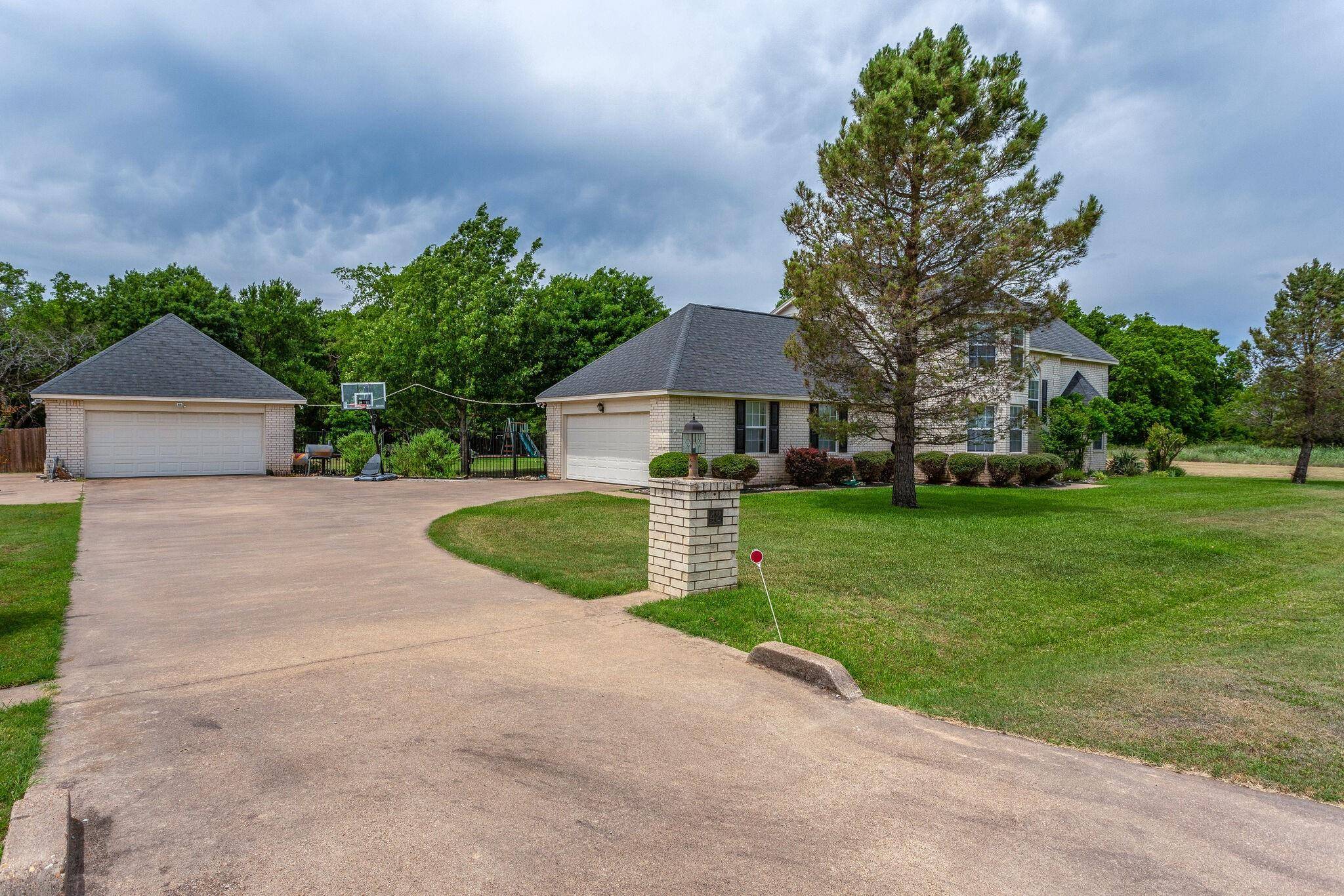 Whitney, TX 76692,34042 Stonewood Drive