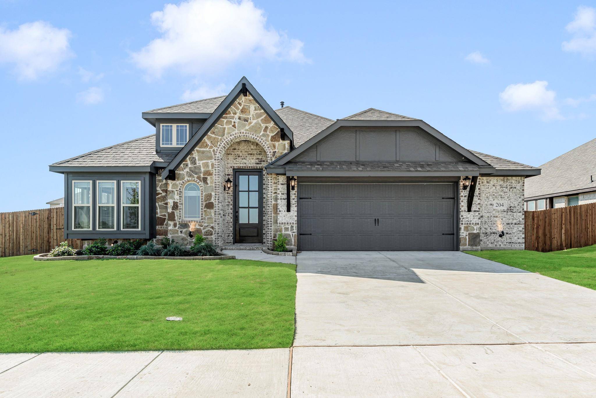 Glenn Heights, TX 75154,204 Claywood Drive