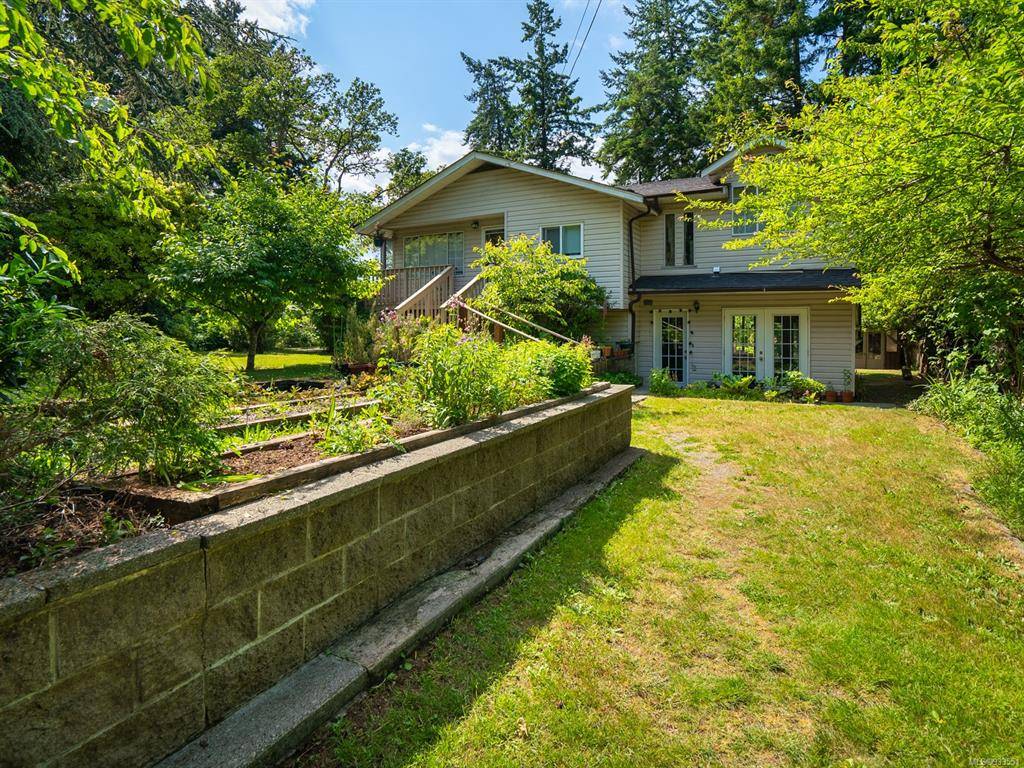 Protection Island, BC V9R 6R1,20 Pirates Lane