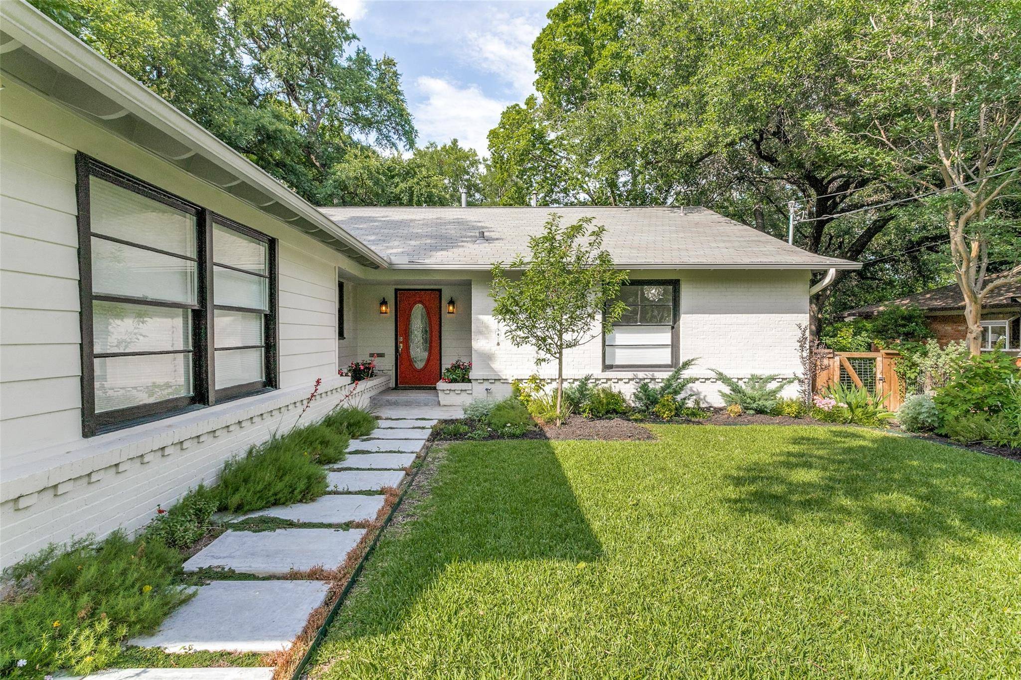 Dallas, TX 75214,6684 Yosemite Lane