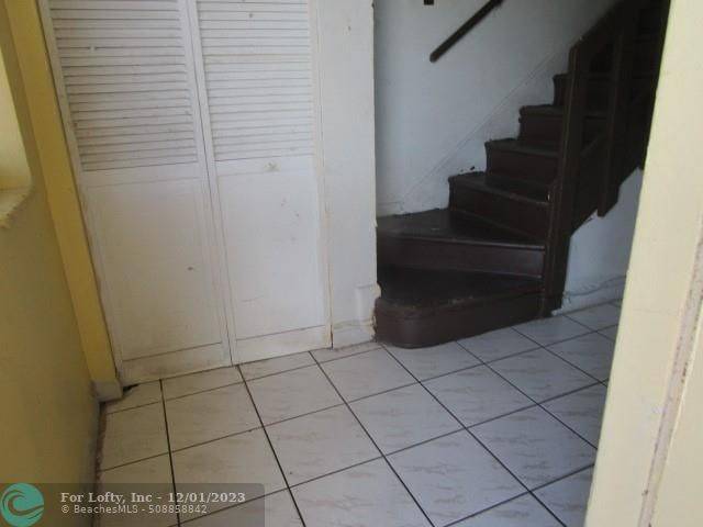 Hialeah, FL 33014,1710 W 72nd St  #1719