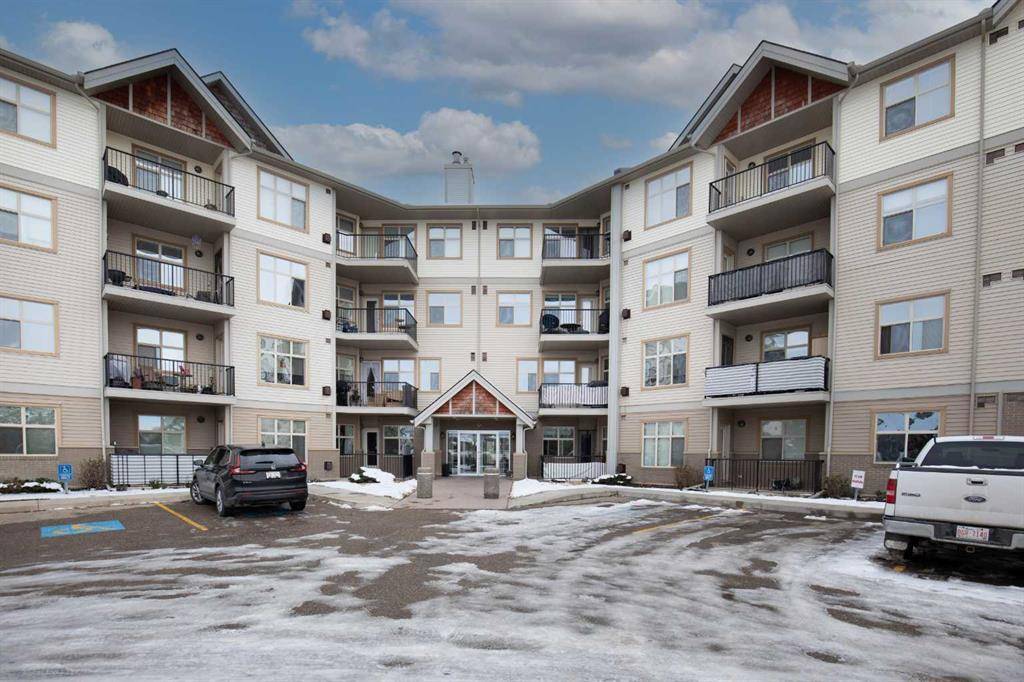 Sylvan Lake, AB T4S 0A4,100 Lakeway BLVD #122