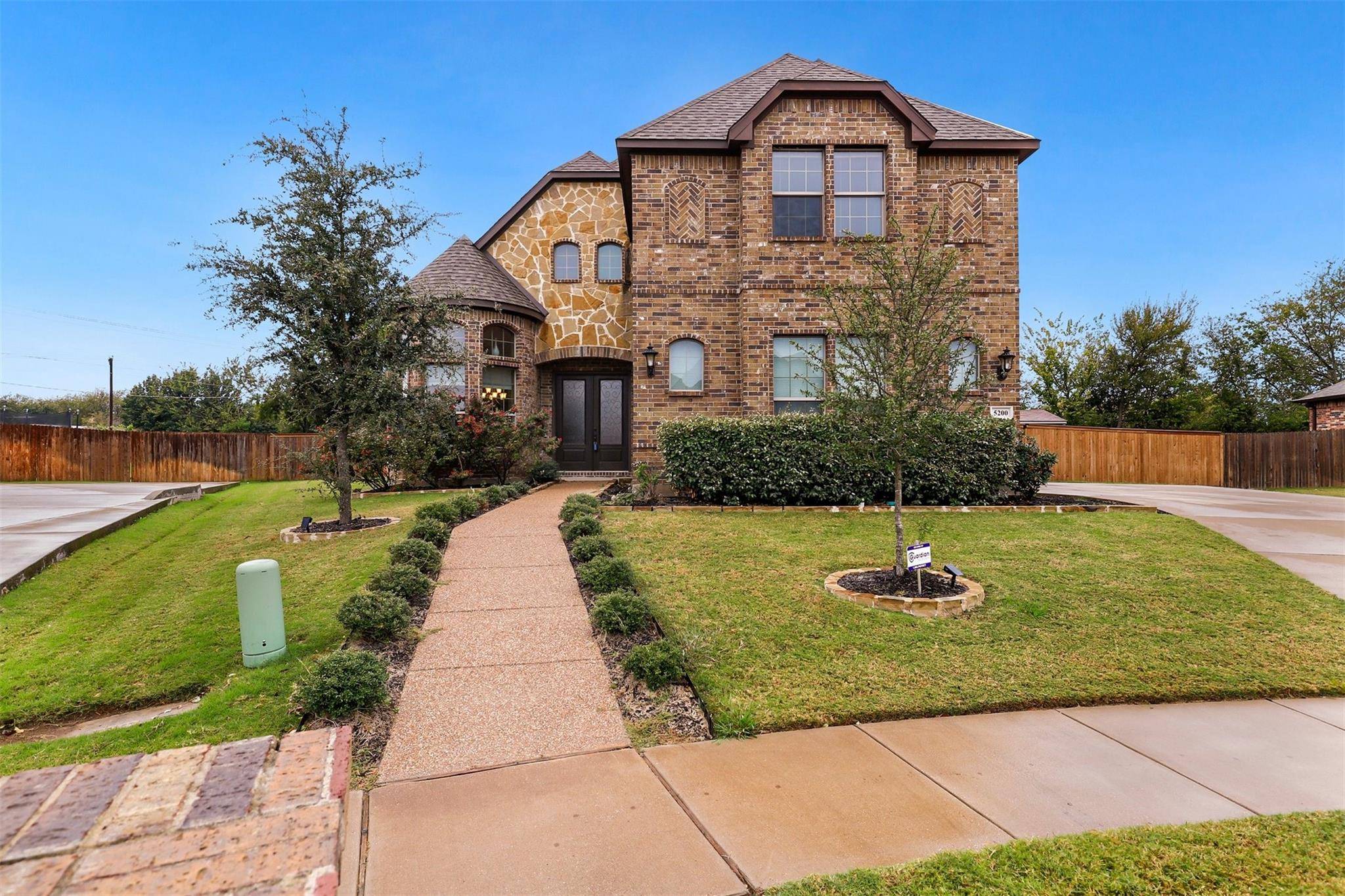 Arlington, TX 76001,5200 Melia Drive