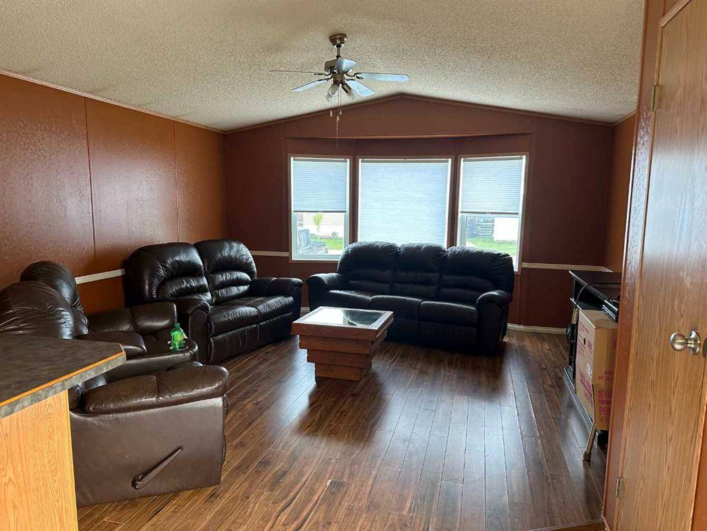 Slave Lake, AB T0G 2A1,404 6 AVE NW #66