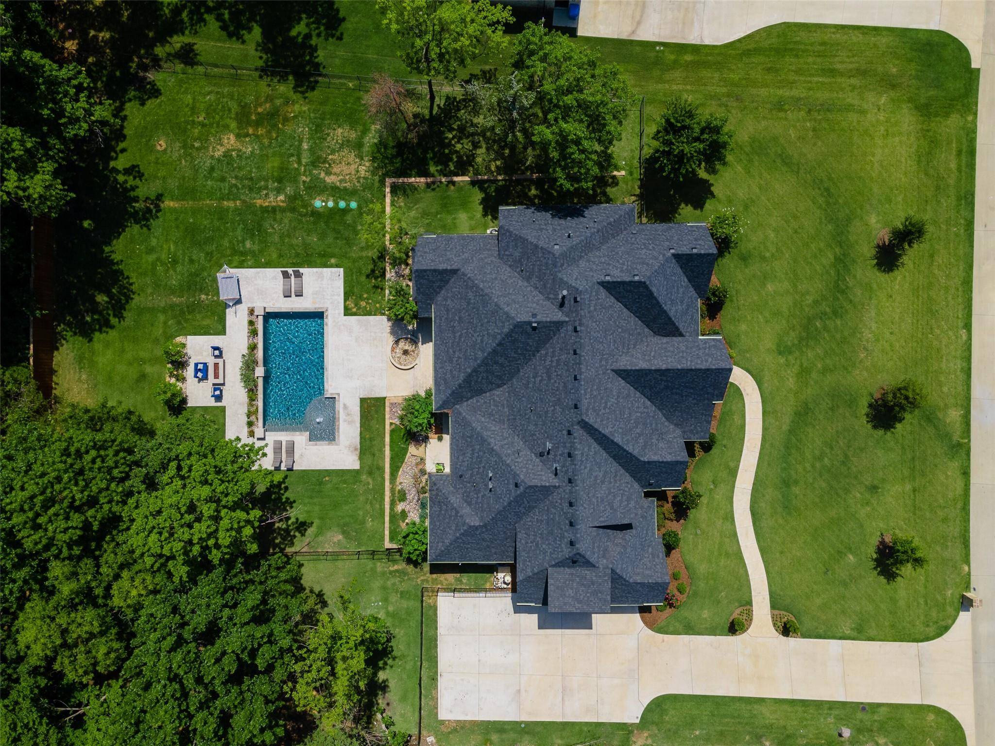 Rowlett, TX 75089,1019 Country Way