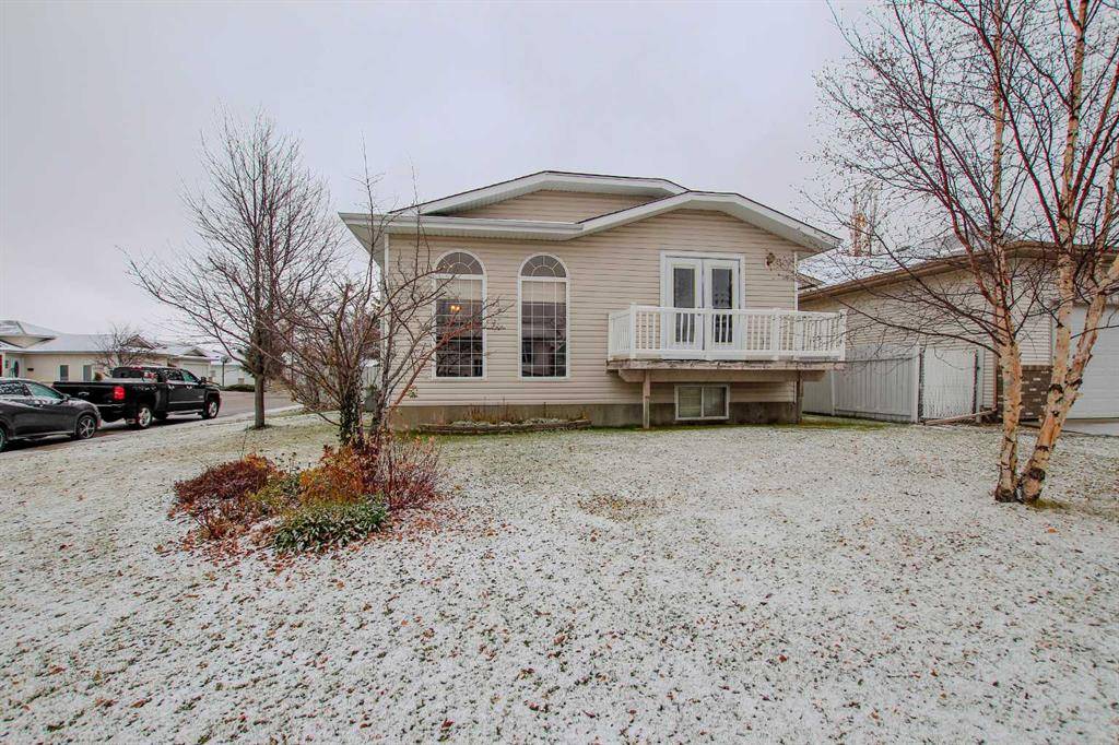 Red Deer, AB T4R 2N9,3 Logan Close