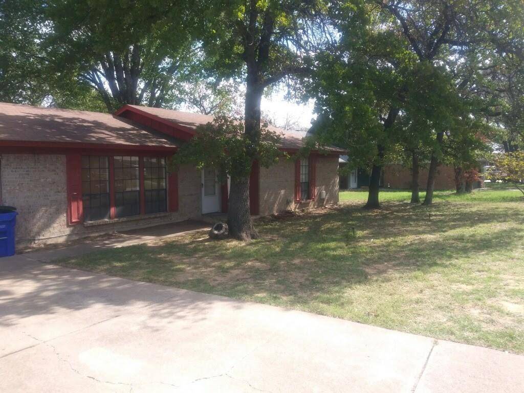 Azle, TX 76020,832 Lake Crest Parkway