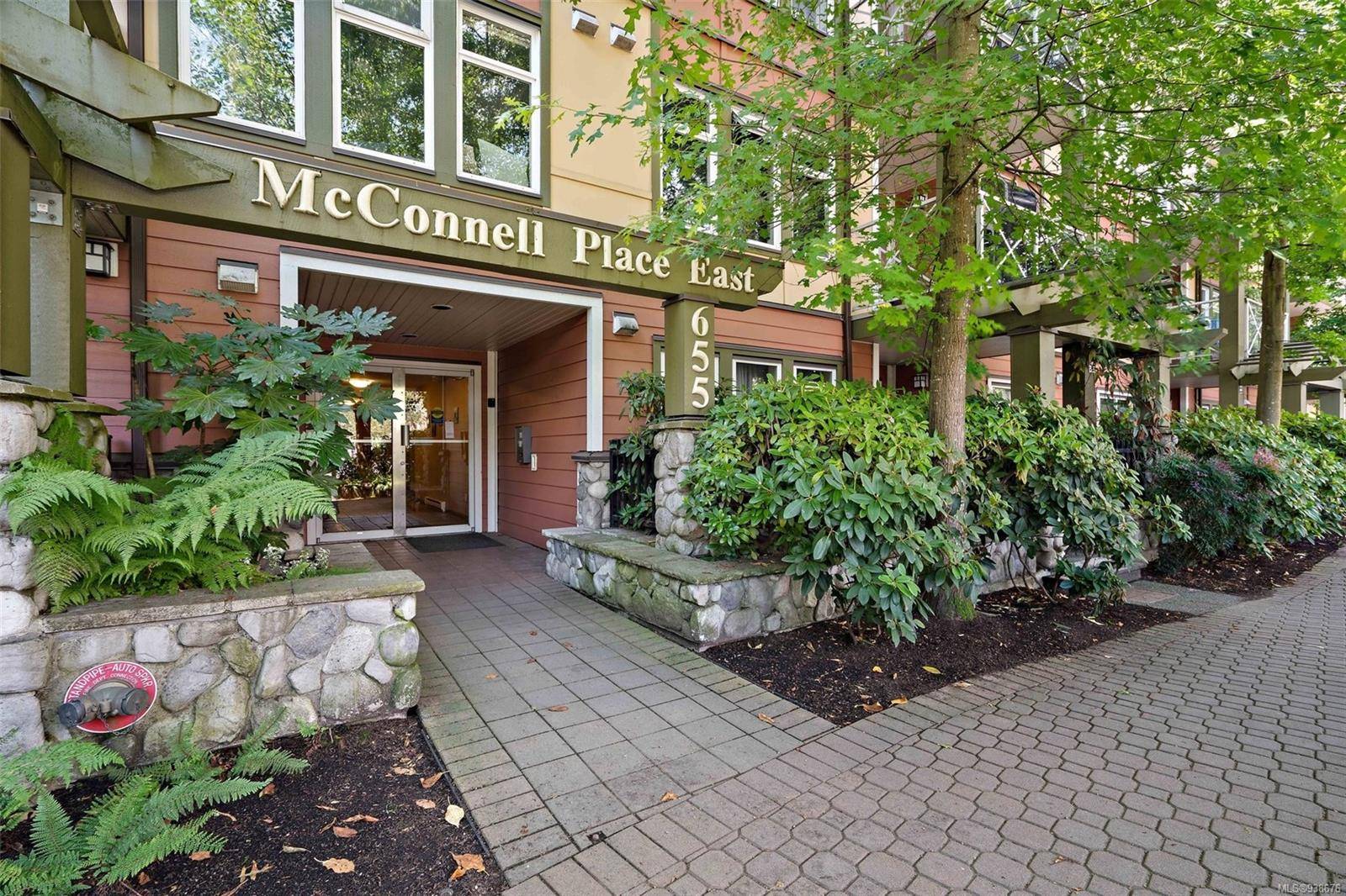 Langford, BC V9B 0G2,655 Goldstream Ave #411